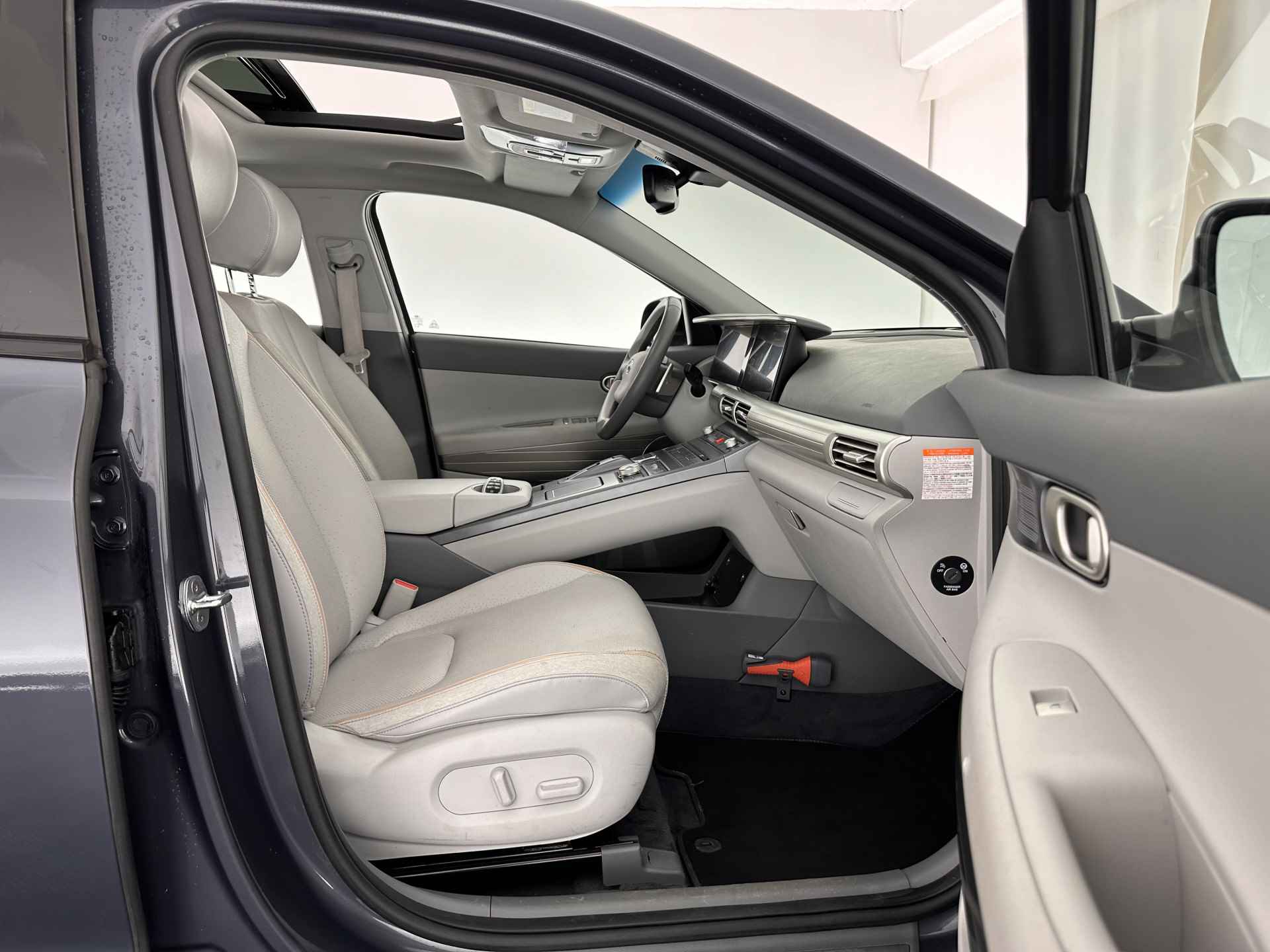 Hyundai NEXO FCEV Plus Pack (INCL-BTW) (WATERSTOF) *PANO | NAPPA-FULL-LEATHER | NAVI-FULLMAP | ADAPT.CRUISE |  FULL-LED | KEYLESS | DAB |  KRELL-AUDIO | DIGI-WIDESCREEN-COCKPIT | SURROUND-VIEW | SHIFT-PADDLES | COMFORT- - 11/37