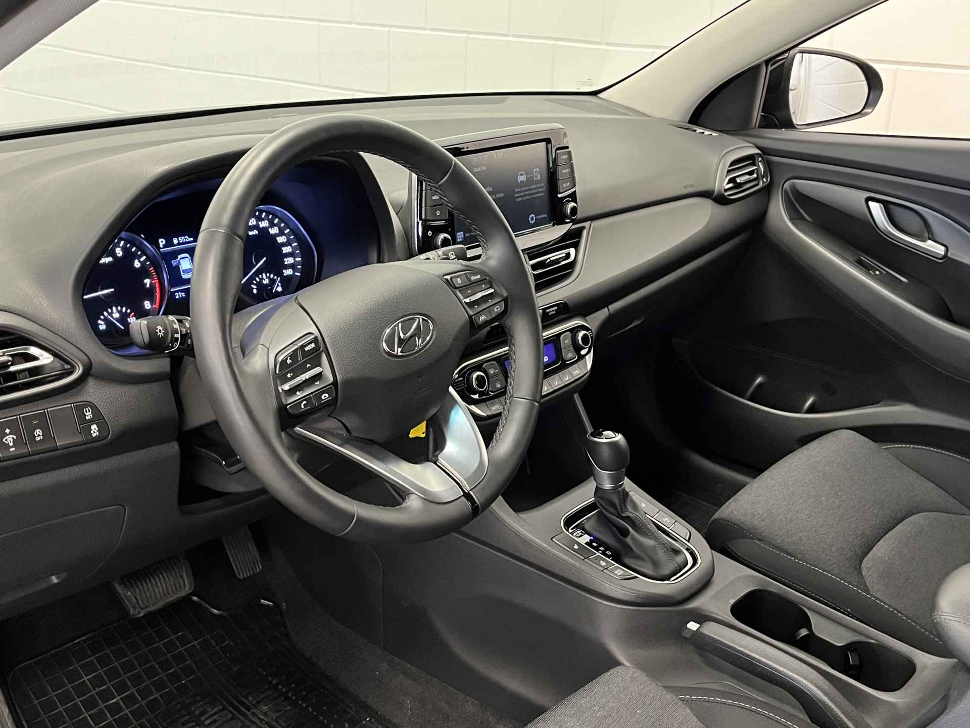 Hyundai i30 Wagon 1.0 T-GDi Comfort AUTOMAAT | APPLE / ANDROID NAVIGATIE | GETINT GLAS | PARKEERCAMERA | RUIME STATIONWAGON! - 15/42