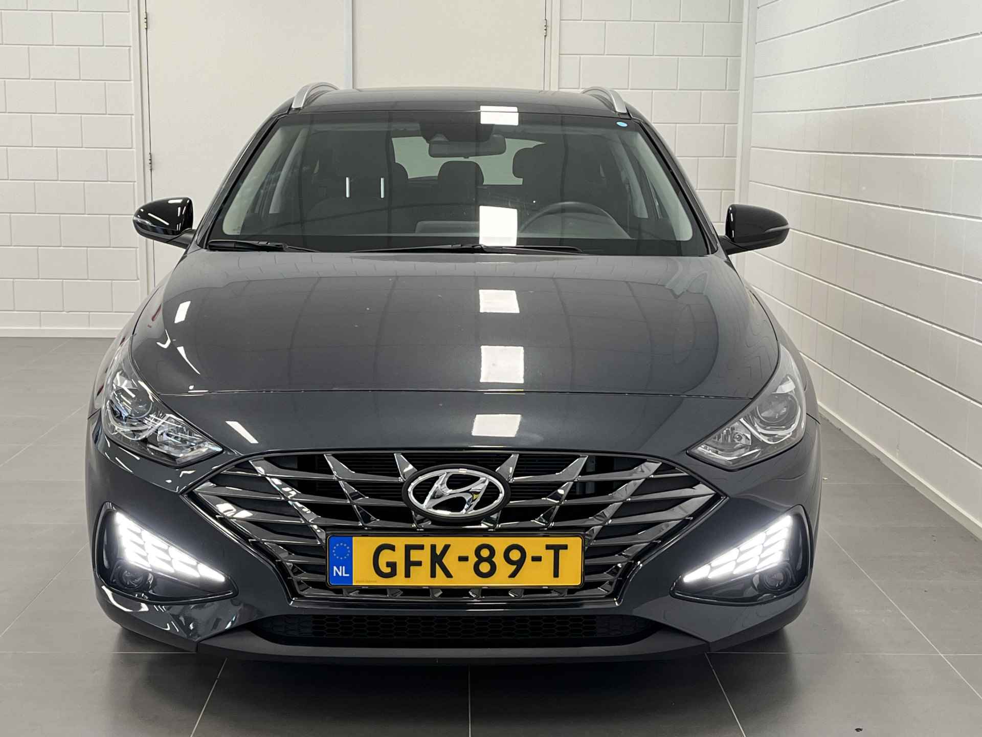 Hyundai i30 Wagon 1.0 T-GDi Comfort AUTOMAAT | APPLE / ANDROID NAVIGATIE | GETINT GLAS | PARKEERCAMERA | RUIME STATIONWAGON! - 37/42