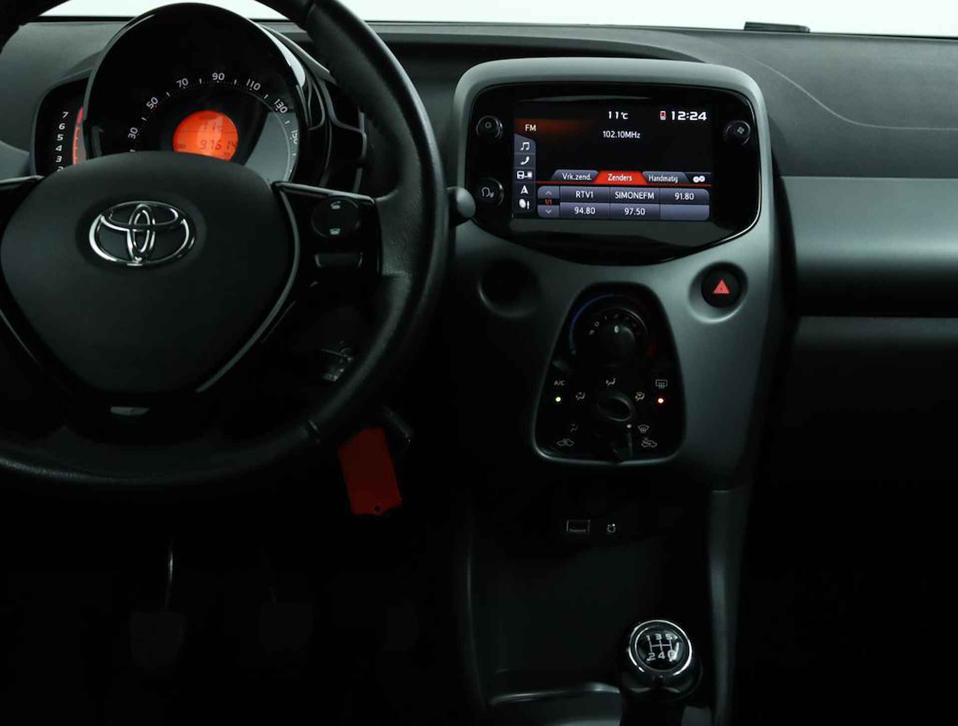 Toyota Aygo 1.0 VVT-i x-play | Camera achter | Airco | Navigatie | Bluetooth | - 51/51