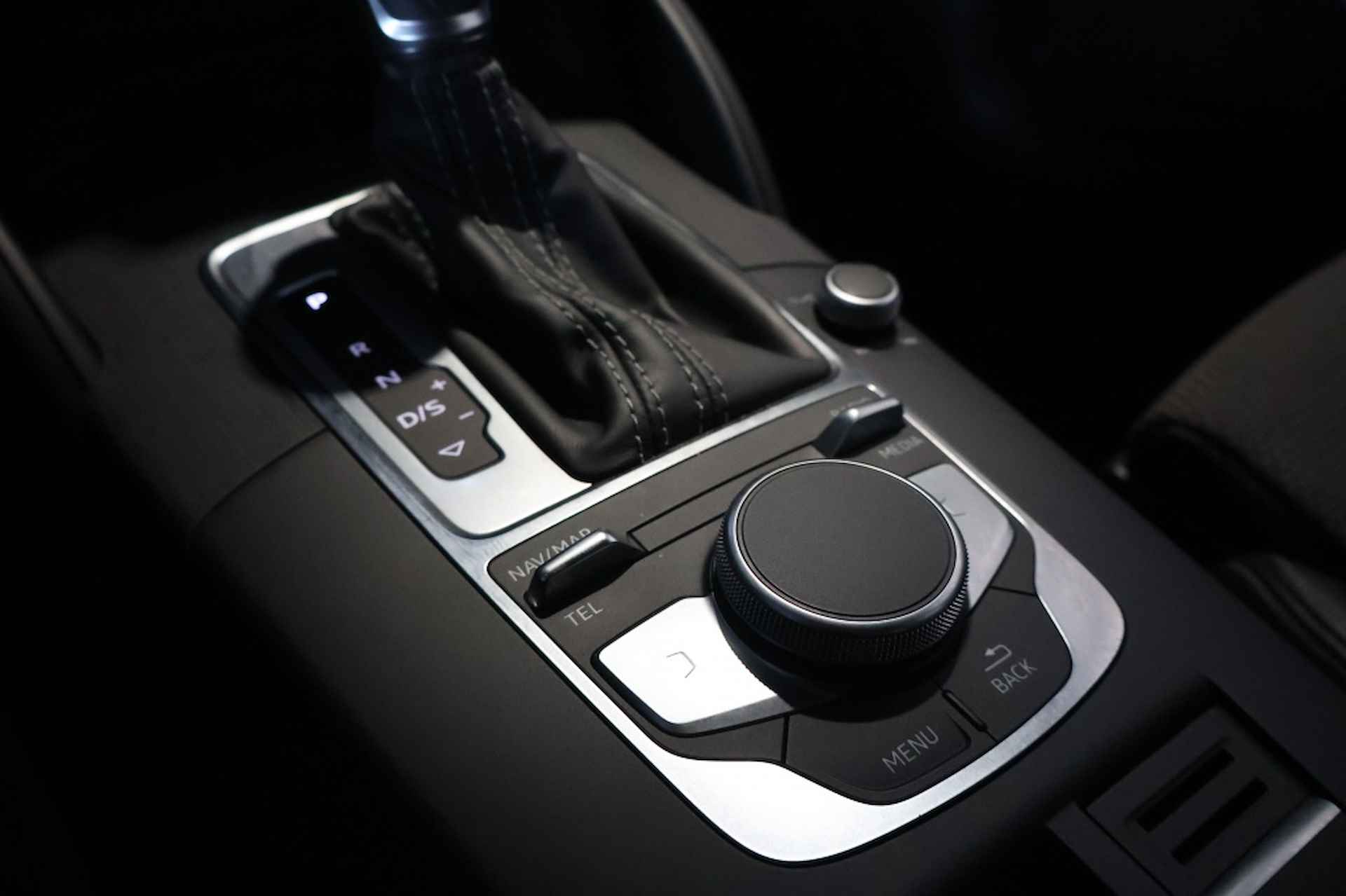 Audi A3 Limousine 35 TFSI S-Line | Automaat | Navigatie - 11/25