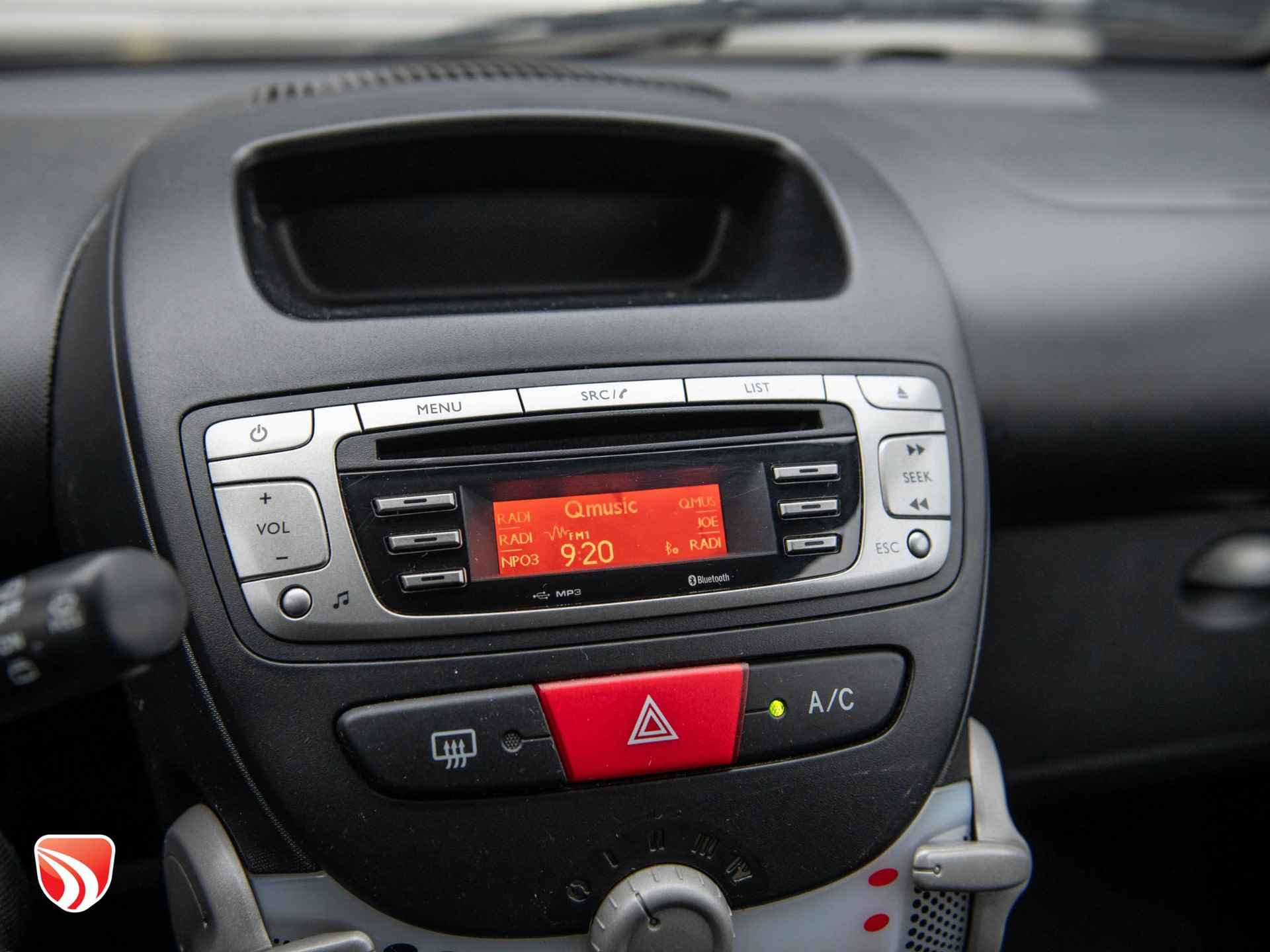 Peugeot 107 1.0 Envy 68pk | Airco | Bluetooth | 5 deurs - 12/44