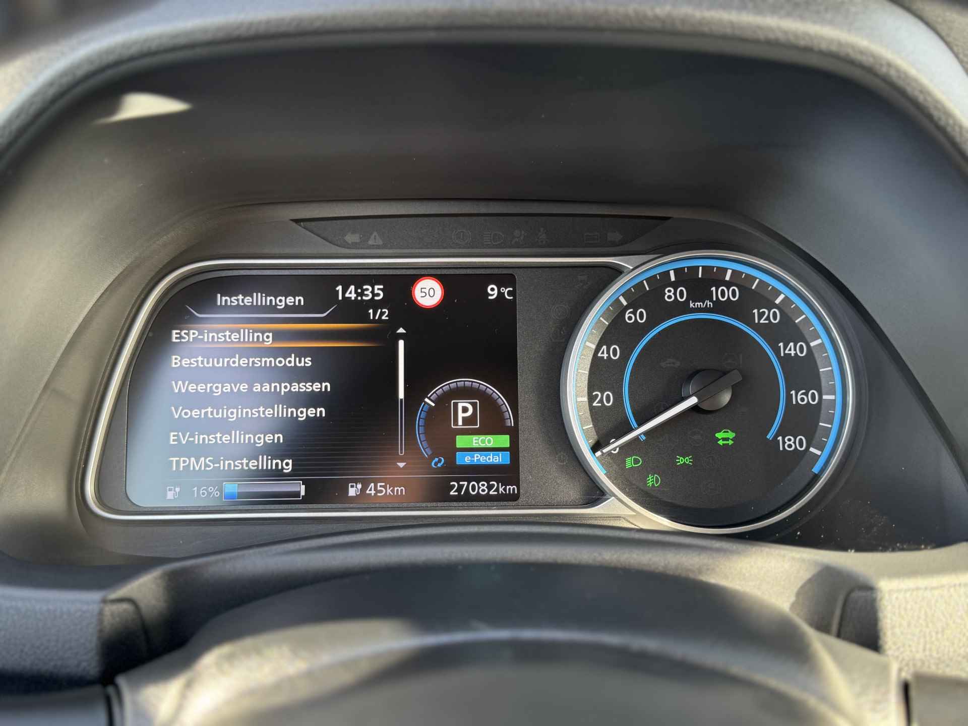 Nissan LEAF *INCLUSIEF LAADPAAL* Acenta 40 kWh | Apple Carplay | Achteruitrijcamera | Cruise Control Adaptief | Rijklaar + 12 Maand BOVAG Garantie - 23/44