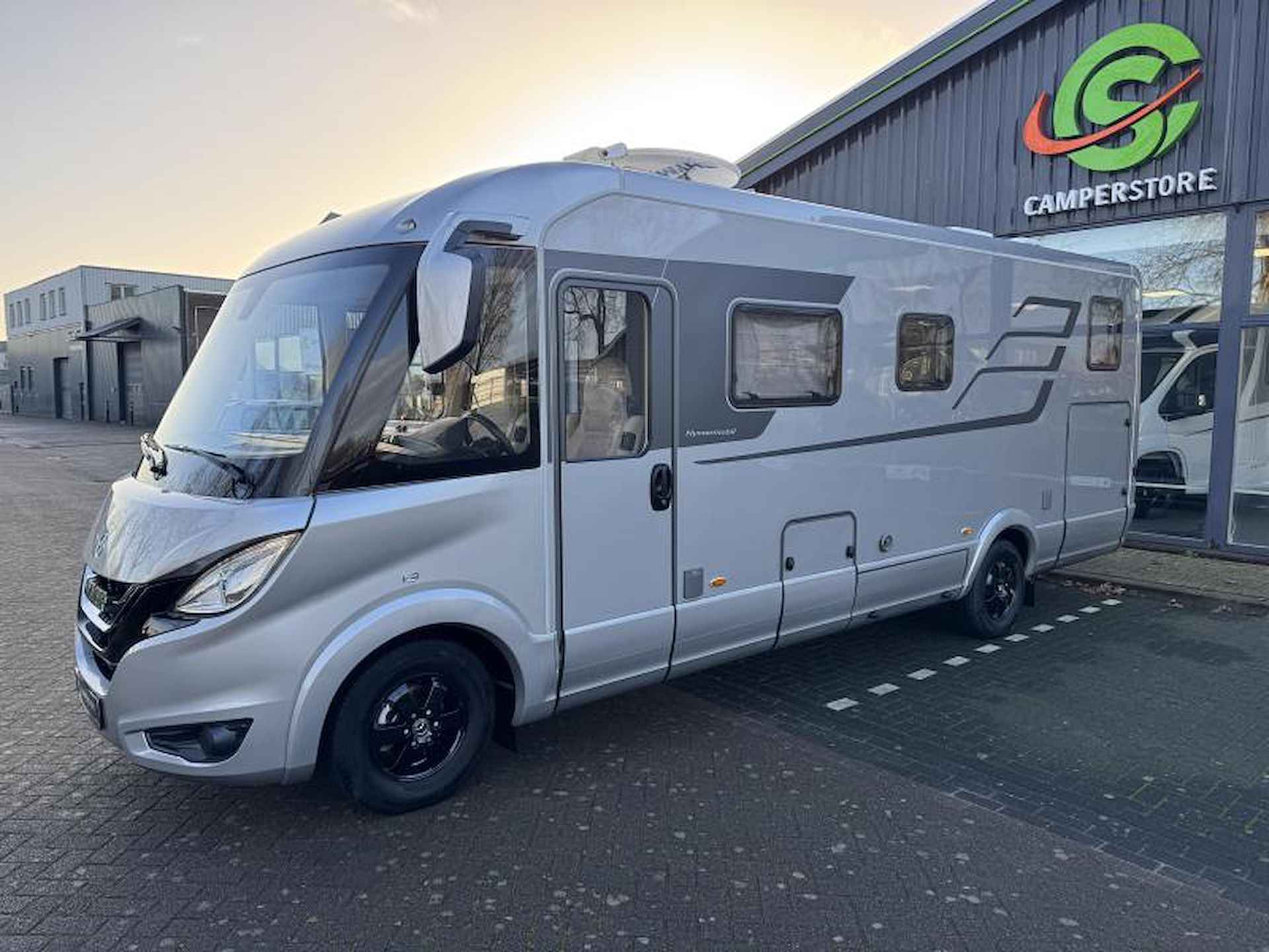 Hymer BML I 780 - 4/25