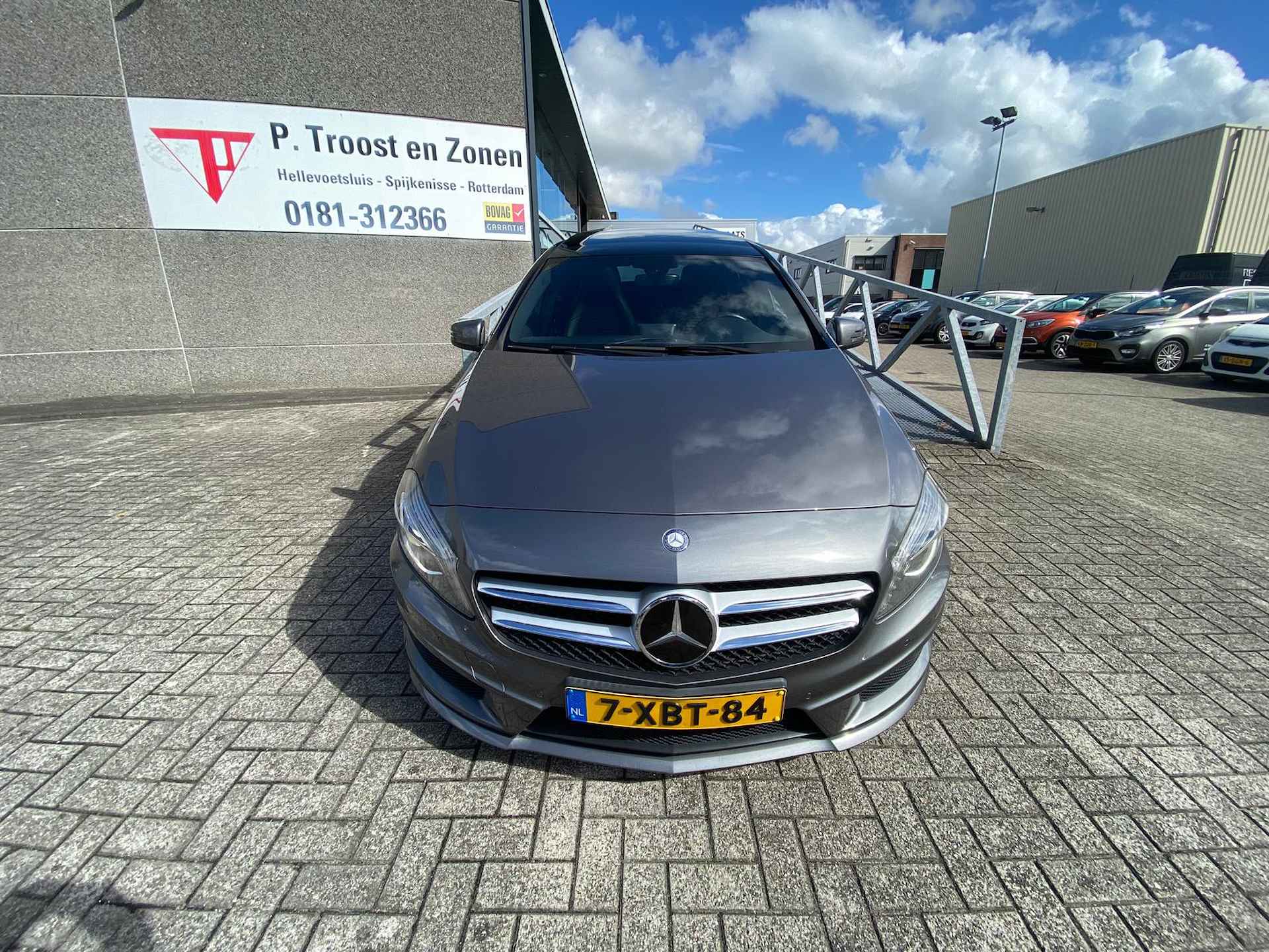 Mercedes-Benz A-Klasse 180 Ambition Comfort Orig.Ned auto/AMG pakket/Panoramadak/Navigatie/Climate control/Cruise control/Parkeersensoren/Spiegel verwa - 8/18