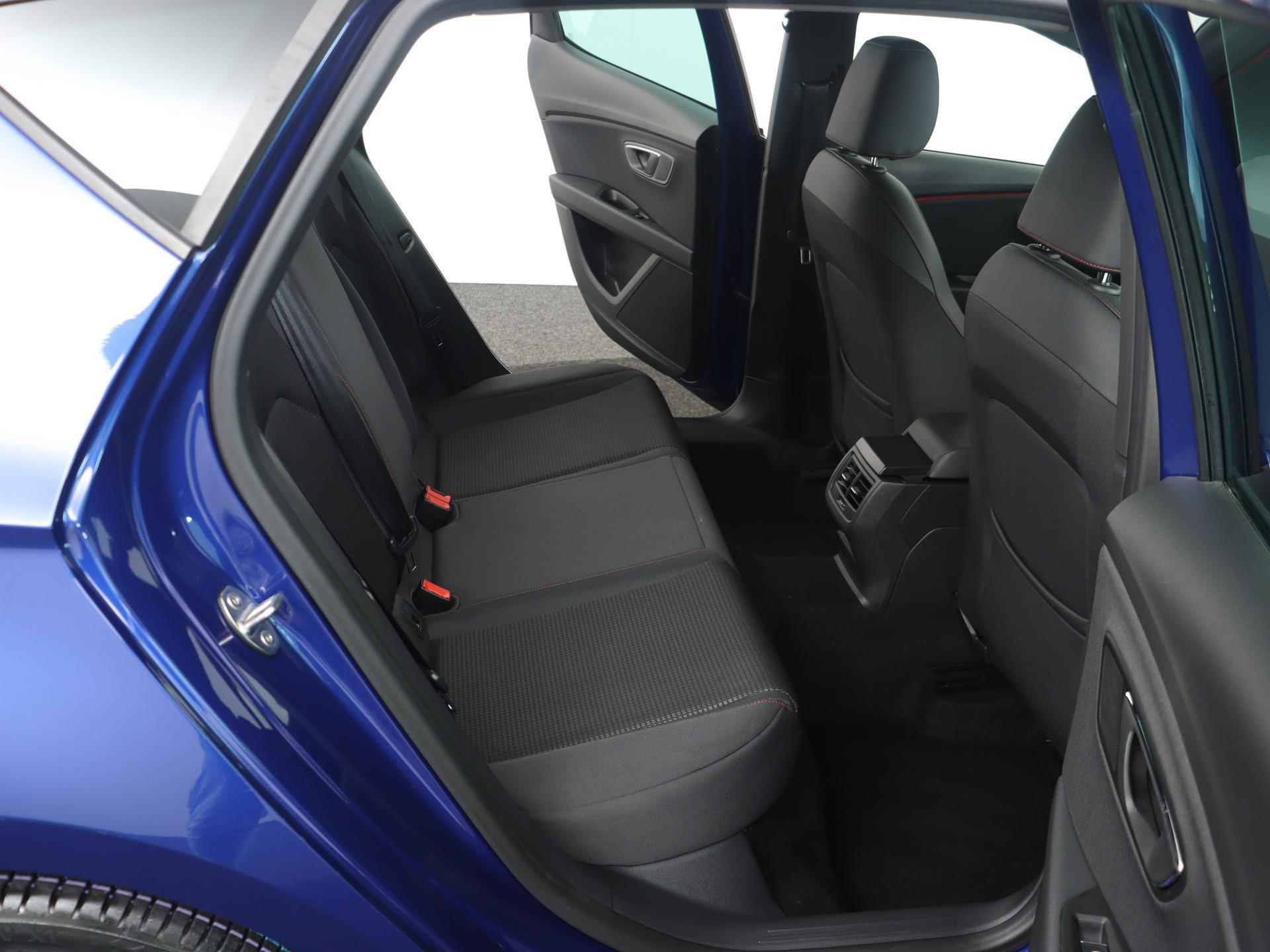 SEAT Leon 1.0 TSI 115 PK FR Ultimate Edition | Stoelverwarming | Virtual Cockpit | Getint Glas | LED | 17" | - 17/49