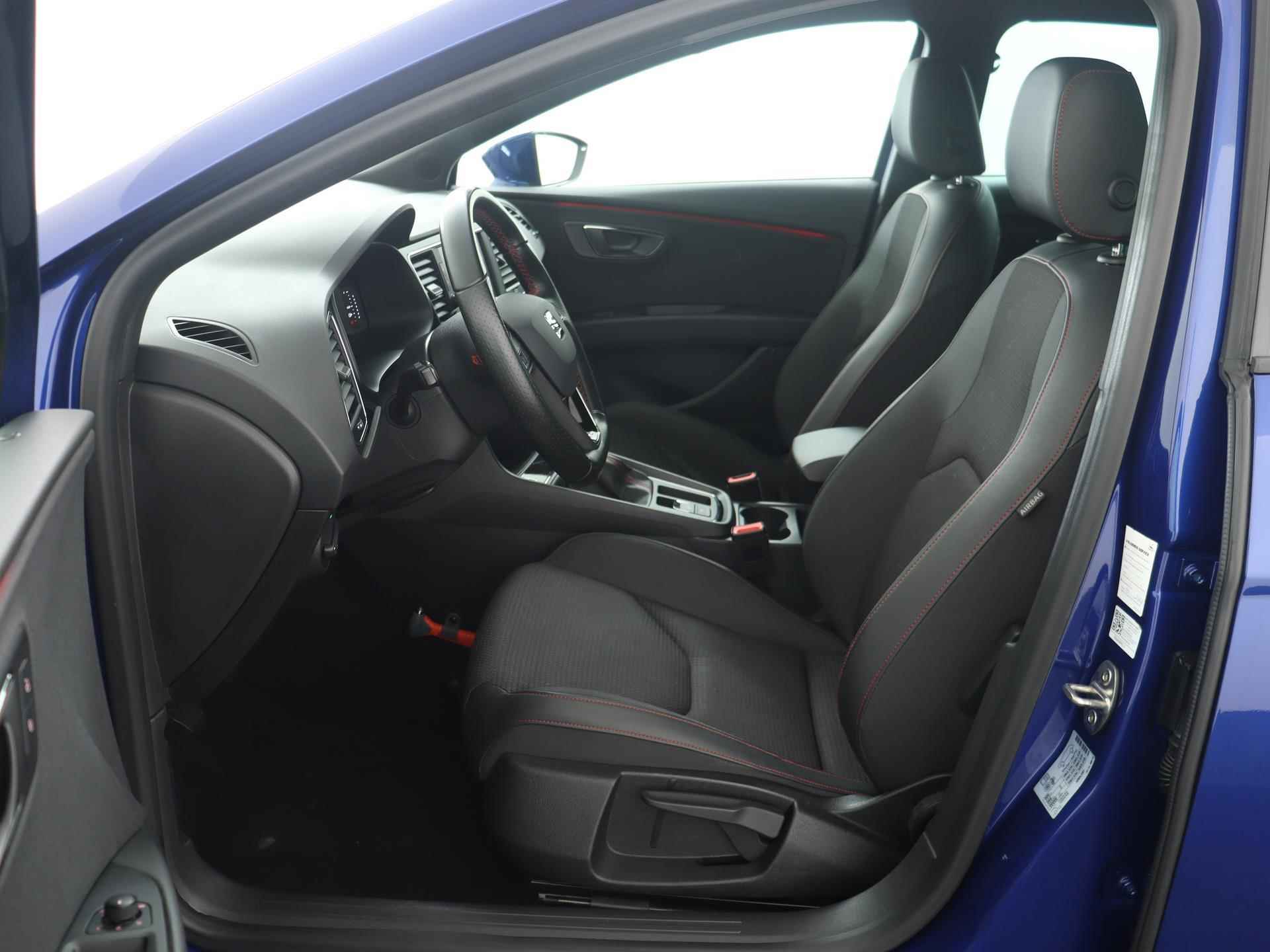 SEAT Leon 1.0 TSI 115 PK FR Ultimate Edition | Stoelverwarming | Virtual Cockpit | Getint Glas | LED | 17" | - 25/49