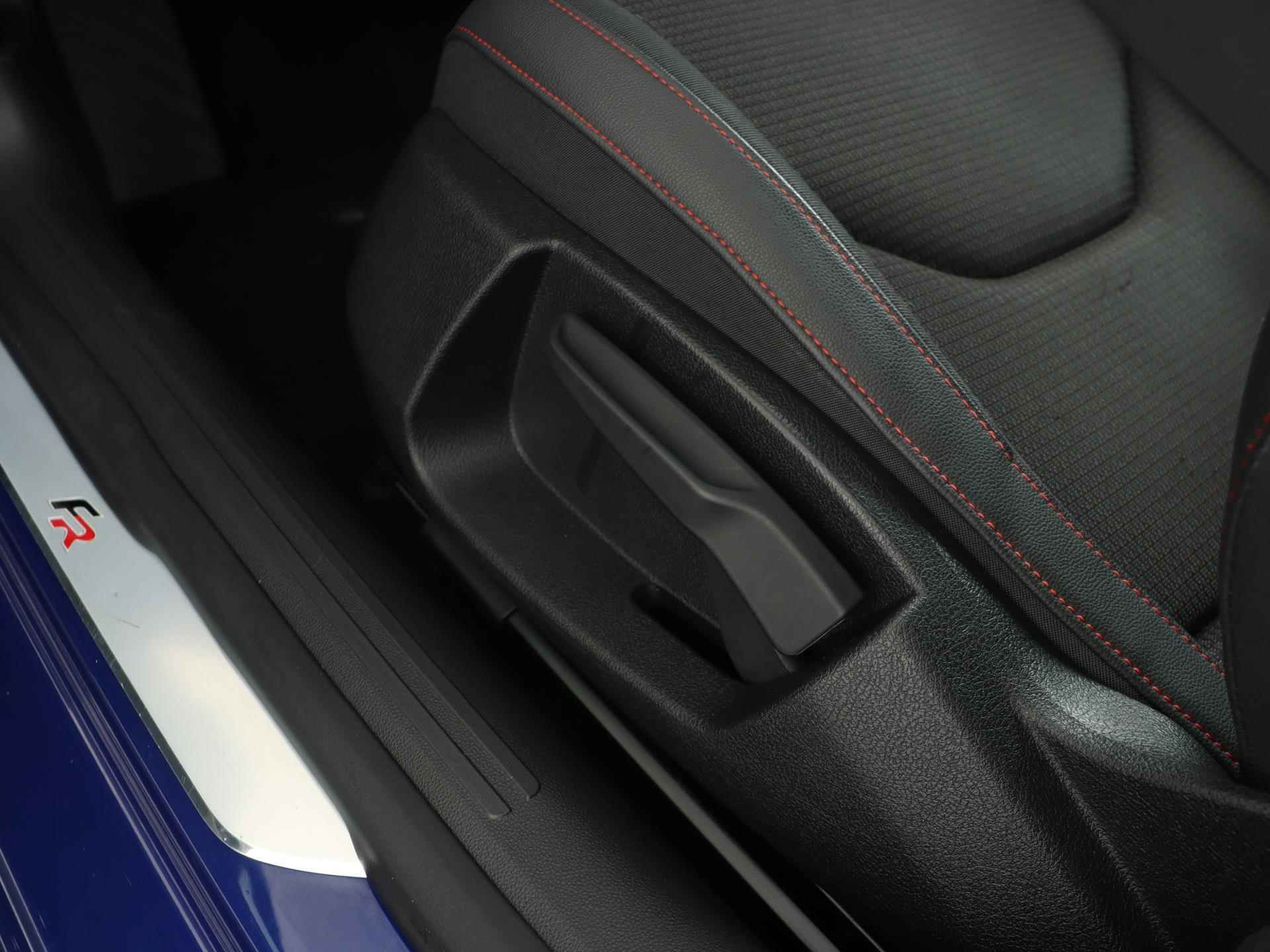 SEAT Leon 1.0 TSI 115 PK FR Ultimate Edition | Stoelverwarming | Virtual Cockpit | Getint Glas | LED | 17" | - 26/49