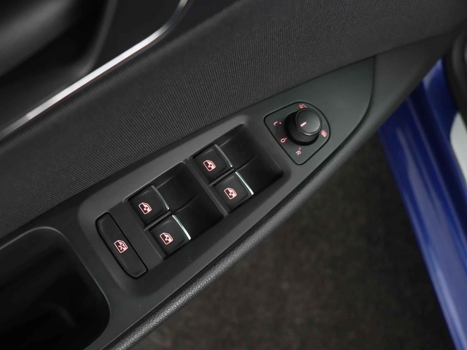 SEAT Leon 1.0 TSI 115 PK FR Ultimate Edition | Stoelverwarming | Virtual Cockpit | Getint Glas | LED | 17" | - 27/49