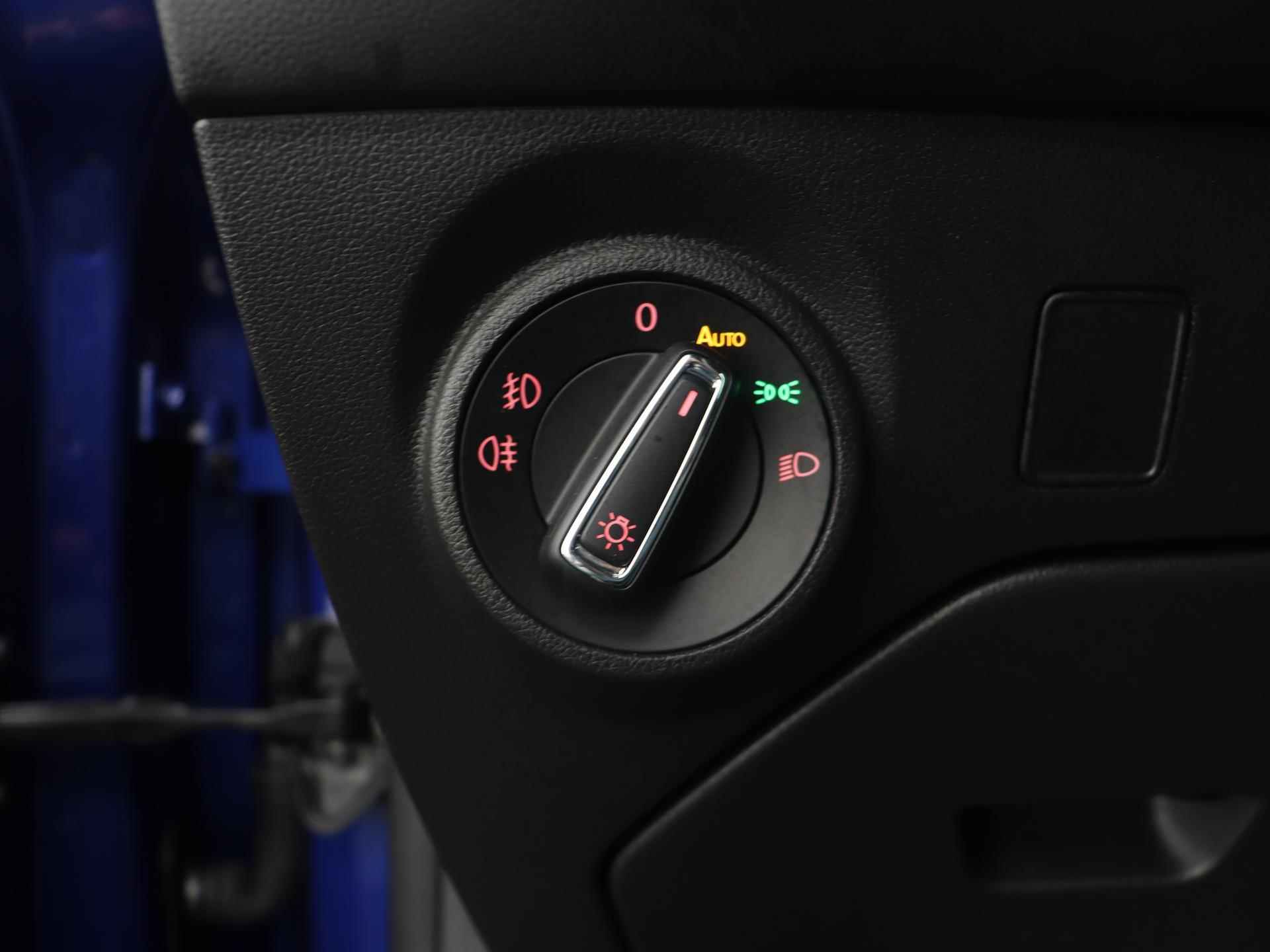 SEAT Leon 1.0 TSI 115 PK FR Ultimate Edition | Stoelverwarming | Virtual Cockpit | Getint Glas | LED | 17" | - 28/49