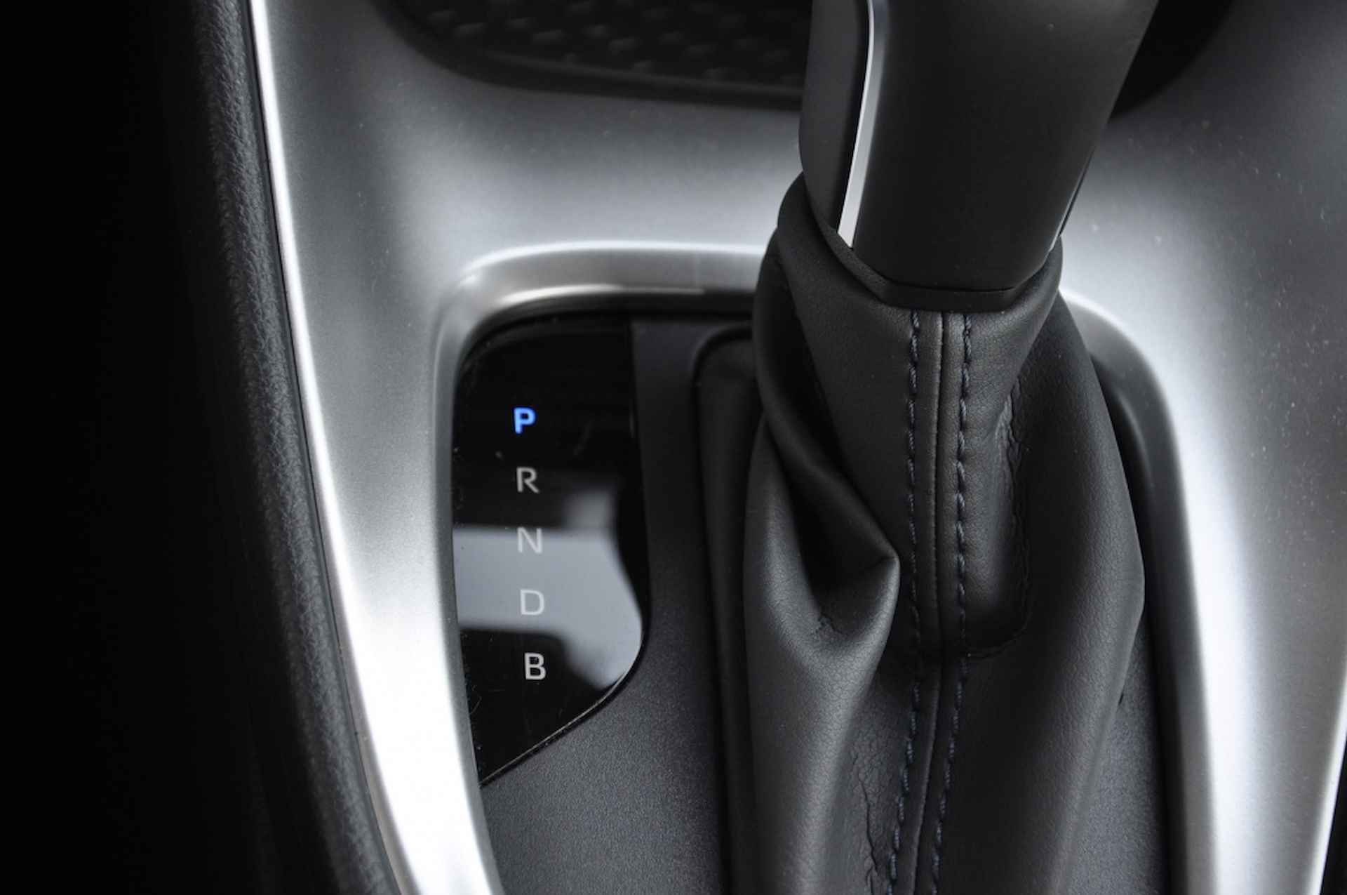 Mazda 2 Hybrid 1.5 Pure Plus Pack - 10/19
