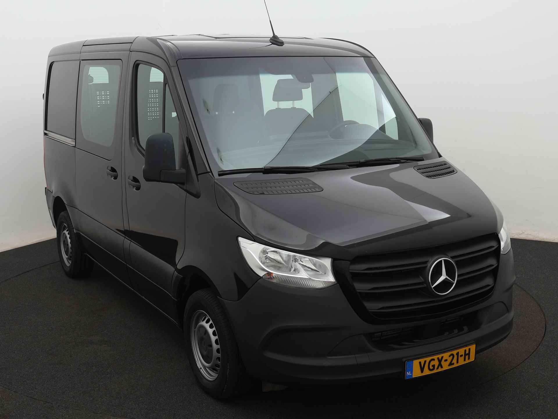 Mercedes-Benz Sprinter 311 2.2 CDI L1 DC EURO VI-D Direct leverbaar! Rolstoelbus - 24/32