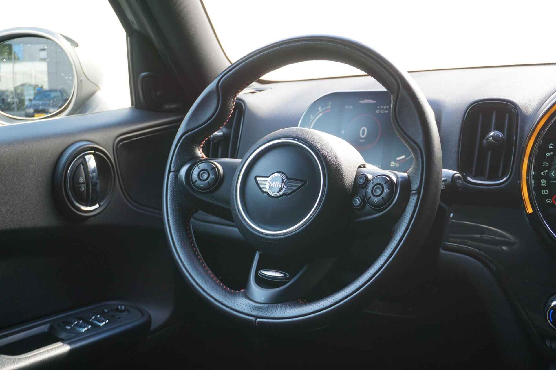 MINI Countryman One Salt | JCW interieur | Sportstoelen | Navigatiesysteem Professional | Harman Kardon | LED-koplampen | 18 inch LMV - 25/27