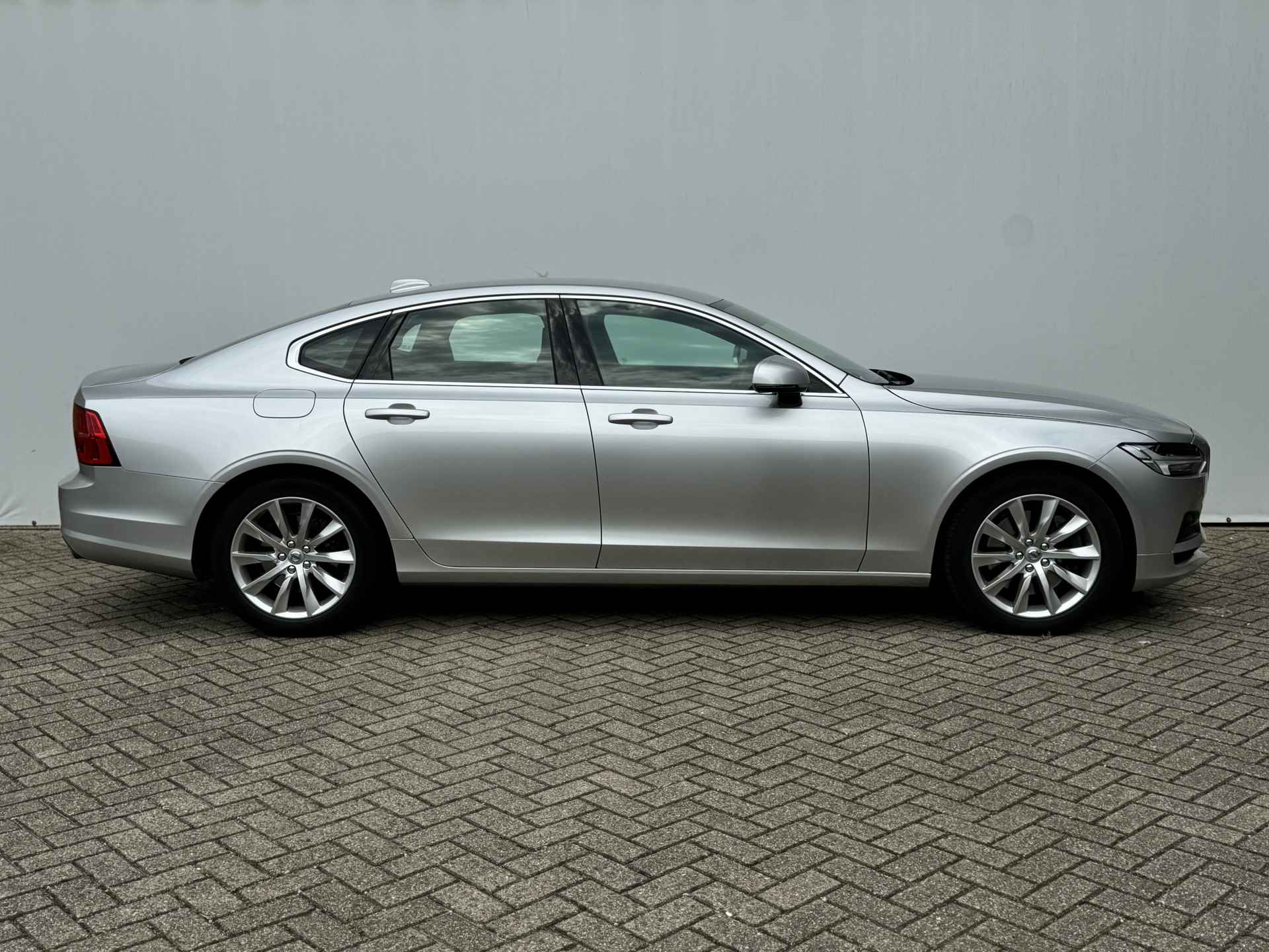 Volvo S90 2.0 T4 Automaat Momentum+ Business Pack Connect . - 3/22