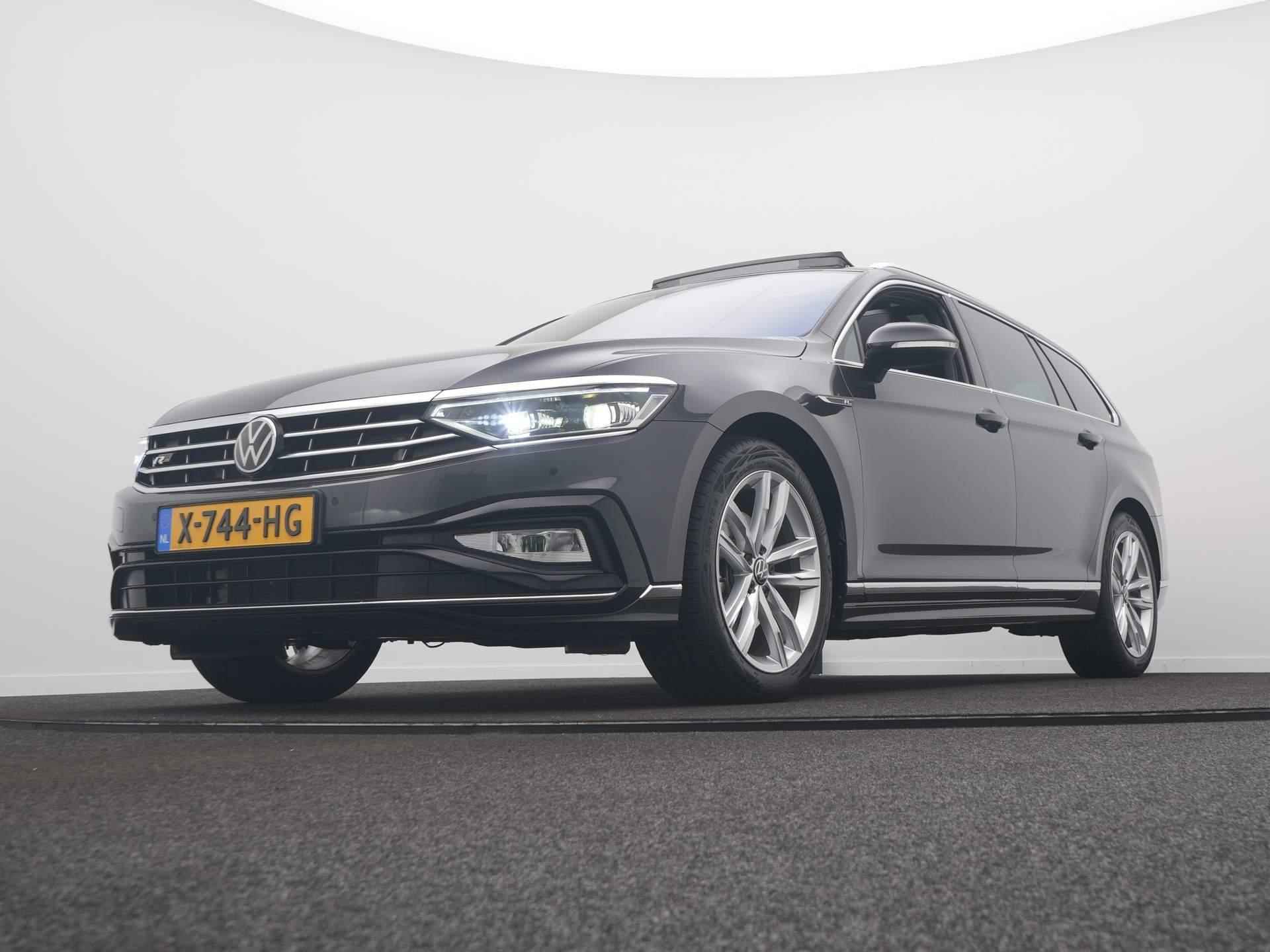 Volkswagen Passat Variant 1.5 TSI R-Line Business / Acc / Elektr. Achterklep / Trekhaak - 9/55