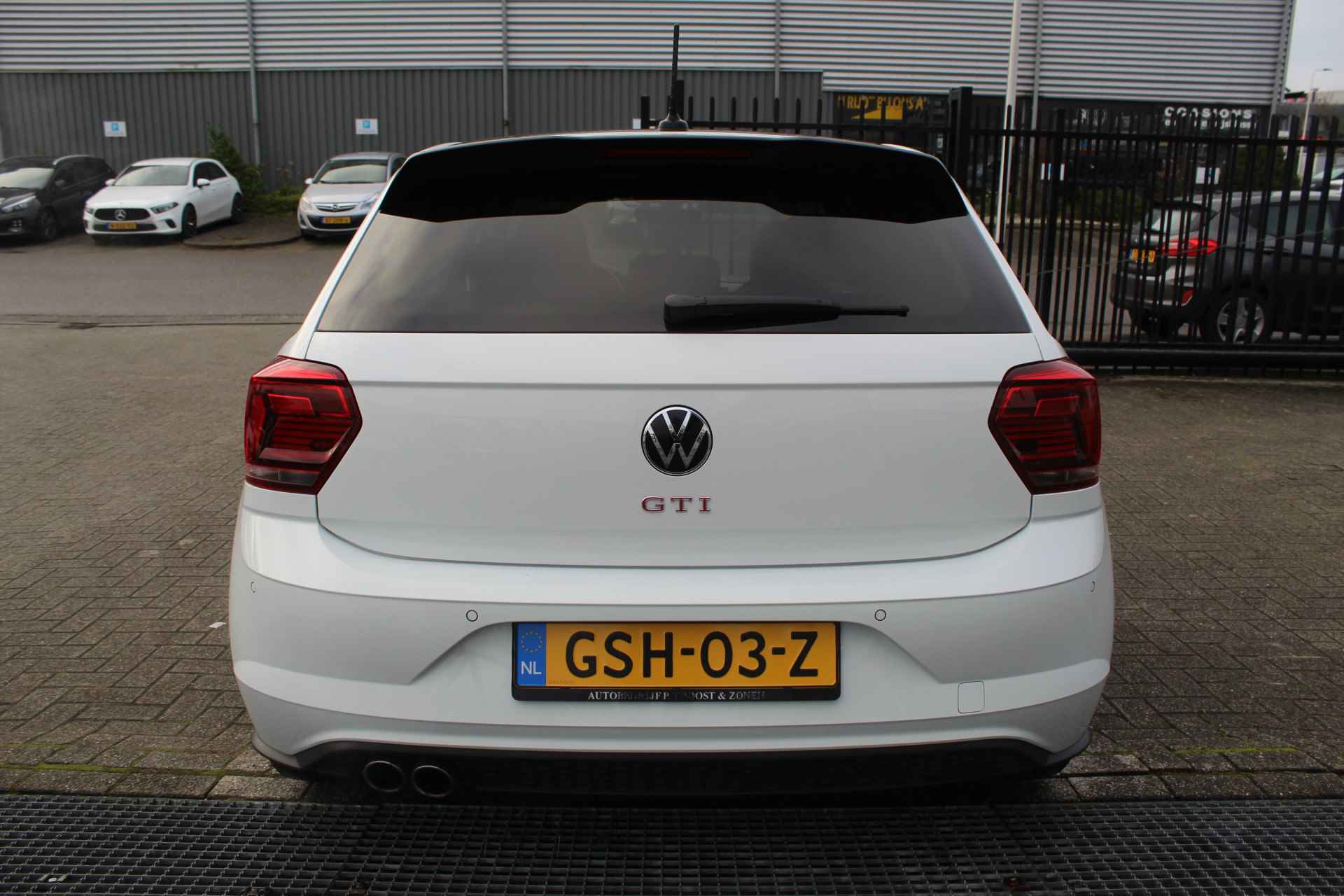 Volkswagen Polo 2.0 TSI GTI Virtueel dashboard/Beats/Apple carplay/Climate control/Cruise control/Parkeersensoren/Stoelverwarming/Led koplampen/ - 11/30