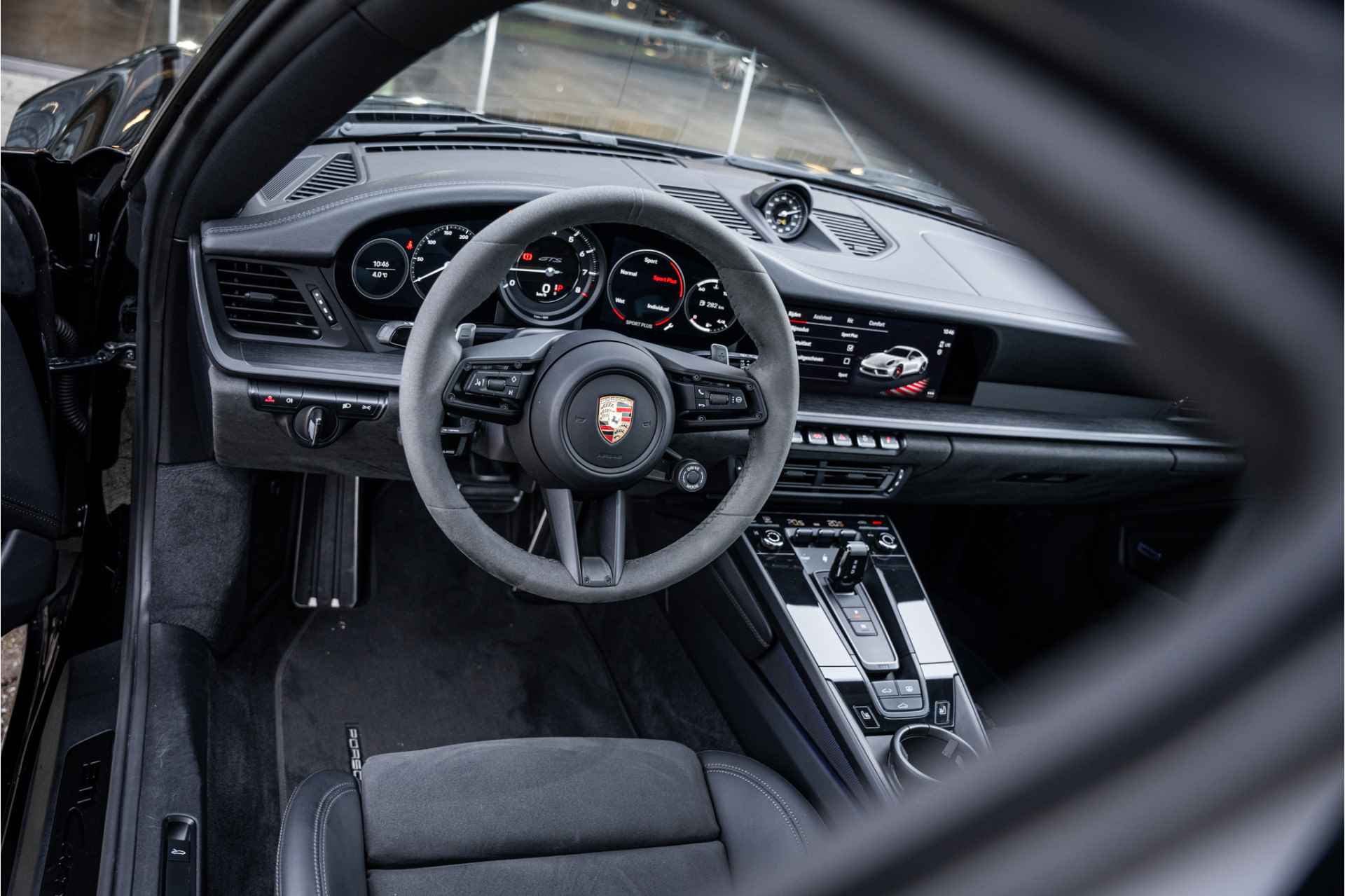 Porsche 911 3.0 Carrera 4 GTS - Matrix - 18-weg Sportstoelen - Sportuitlaat - Sport Chrono - - 68/92