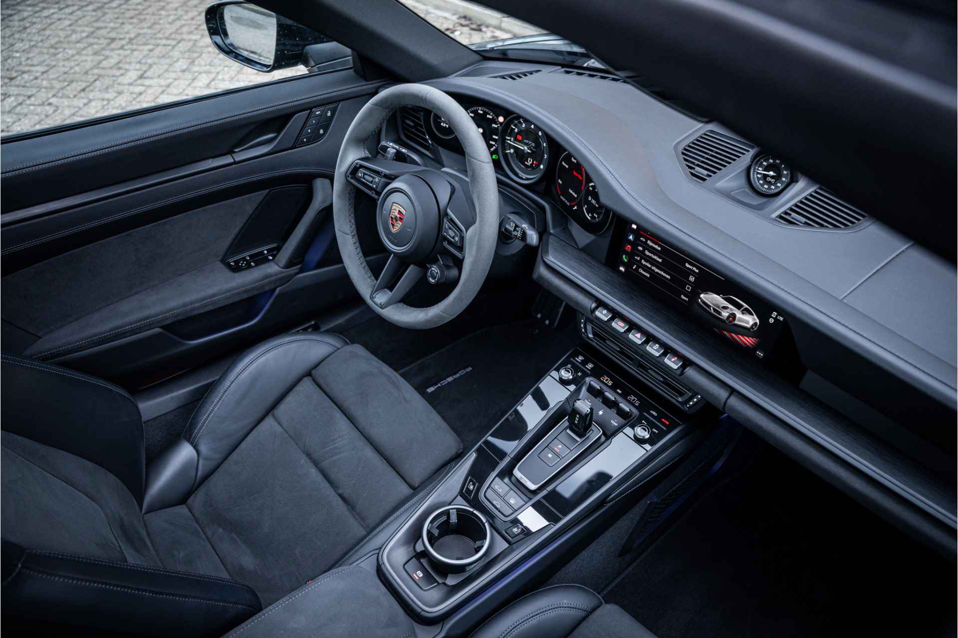 Porsche 911 3.0 Carrera 4 GTS - Matrix - 18-weg Sportstoelen - Sportuitlaat - Sport Chrono - - 89/92