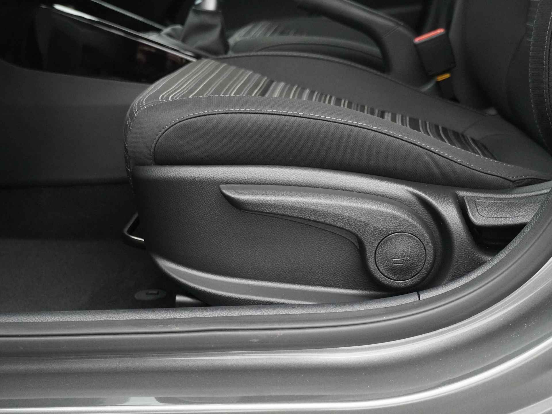 Kia Stonic 1.0 T-GDi MHEV DynamicPlusLine - Navigatie - Led Koplampen - Apple CarPlay/Android Auto - Cruise Control - Fabrieksgarantie tot 2031 - 21/48
