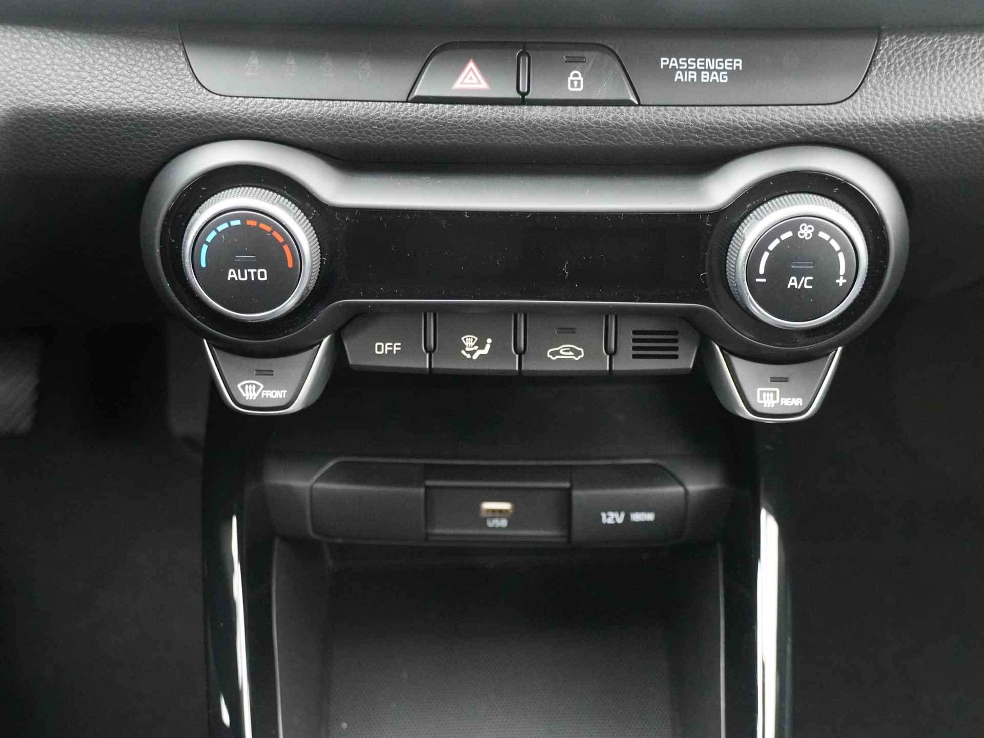 Kia Stonic 1.0 T-GDi MHEV DynamicPlusLine - Navigatie - Led Koplampen - Apple CarPlay/Android Auto - Cruise Control - Fabrieksgarantie tot 2031 - 32/48
