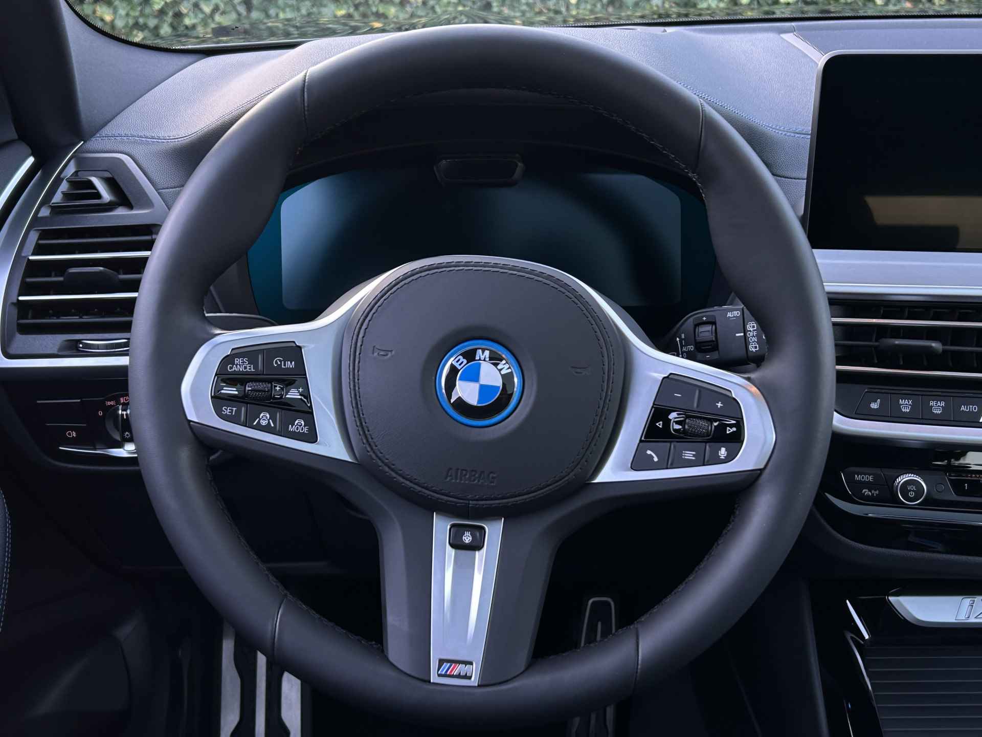 BMW iX3 High Exe | M-Sport | Harman/Kardon | Driv. Ass. Prof. | Elek. Trekhaak | Stuur + Stoelverw. - 18/33