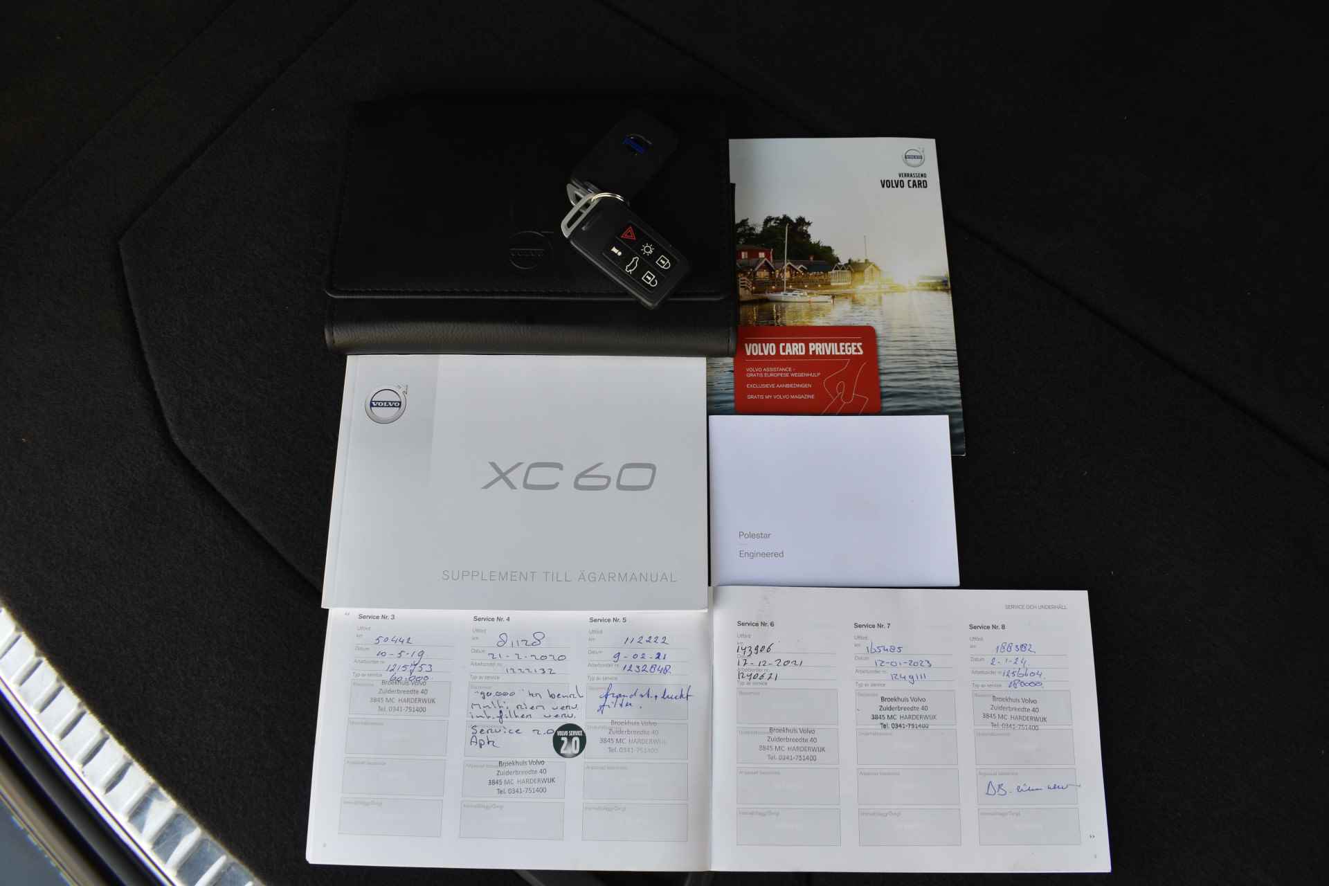 Volvo XC60 D4 R-Design 191PK | 5-Cilinder | Panodak | Ad. Cruise | BLIS | Trekhaak | Keyless - 18/65