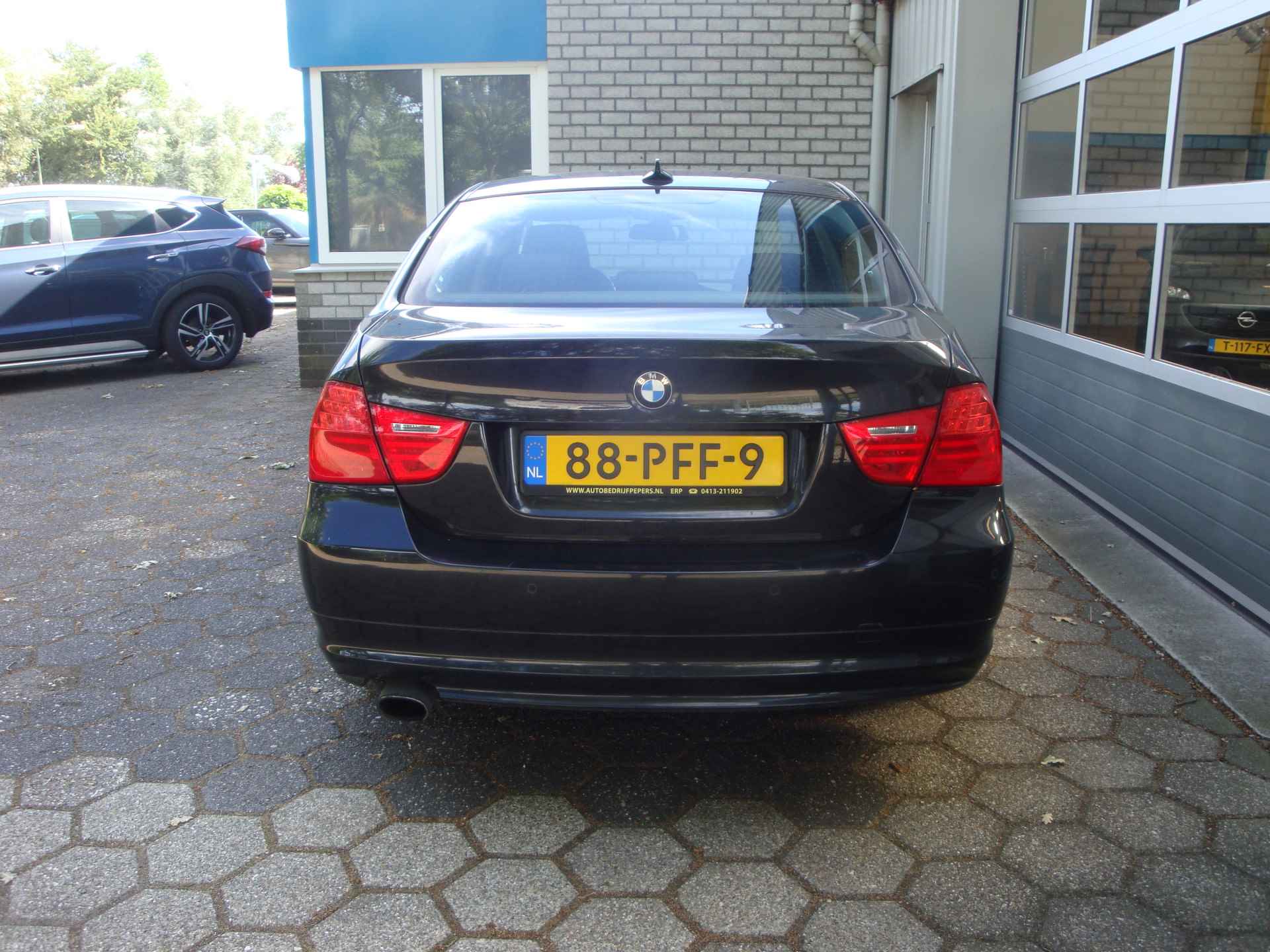 BMW 3 Serie 318i EXE Business Line / NL auto NAP - 4/23