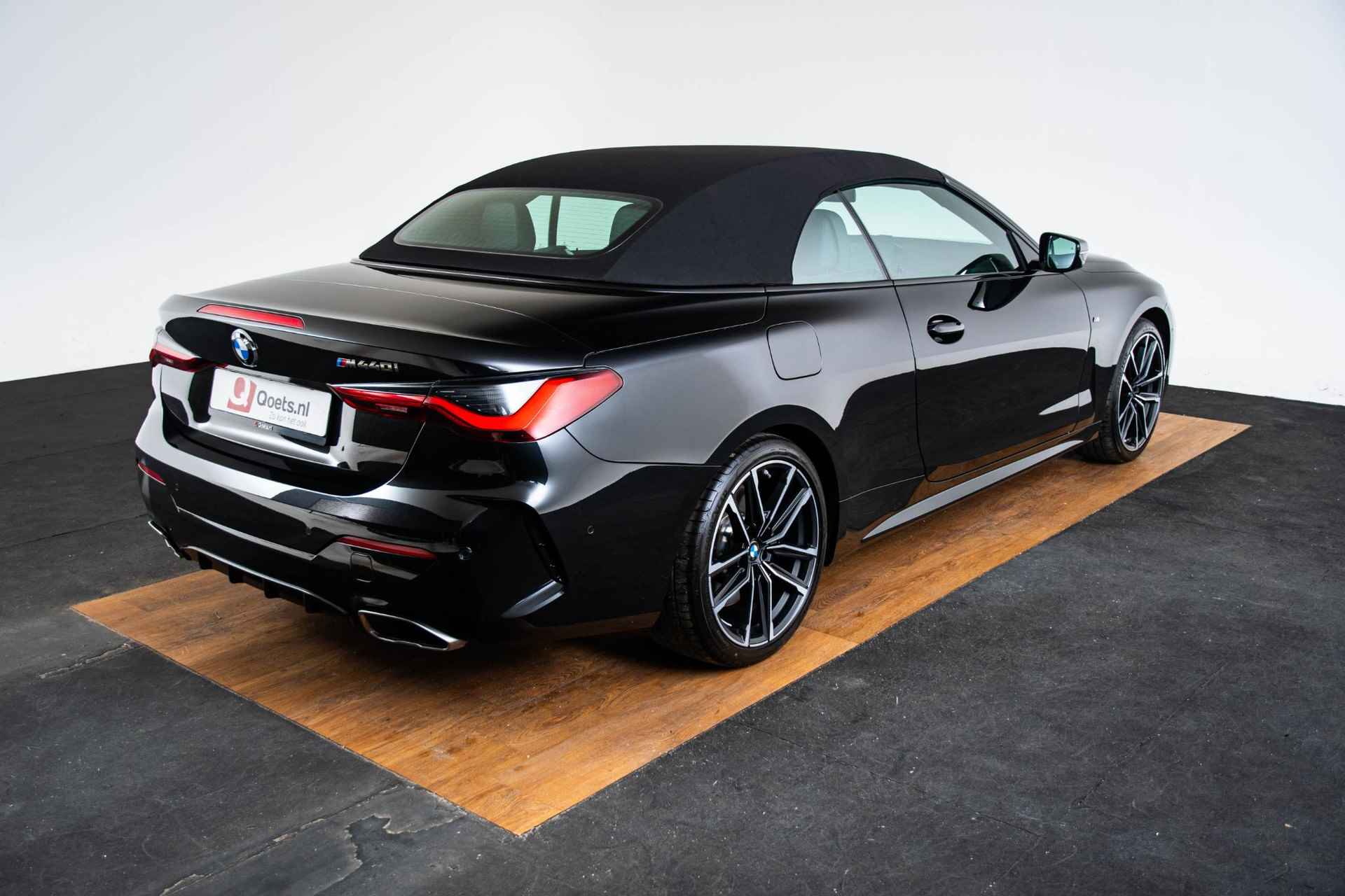 BMW 4-serie Cabrio M440i xDrive Driving/Parking Assistant Professional - Harman Kardon - Comfort Access - Stoelverwarming - M Sportrem/onderstel/sportdifferentieel - Laser - Air collar - 45/80