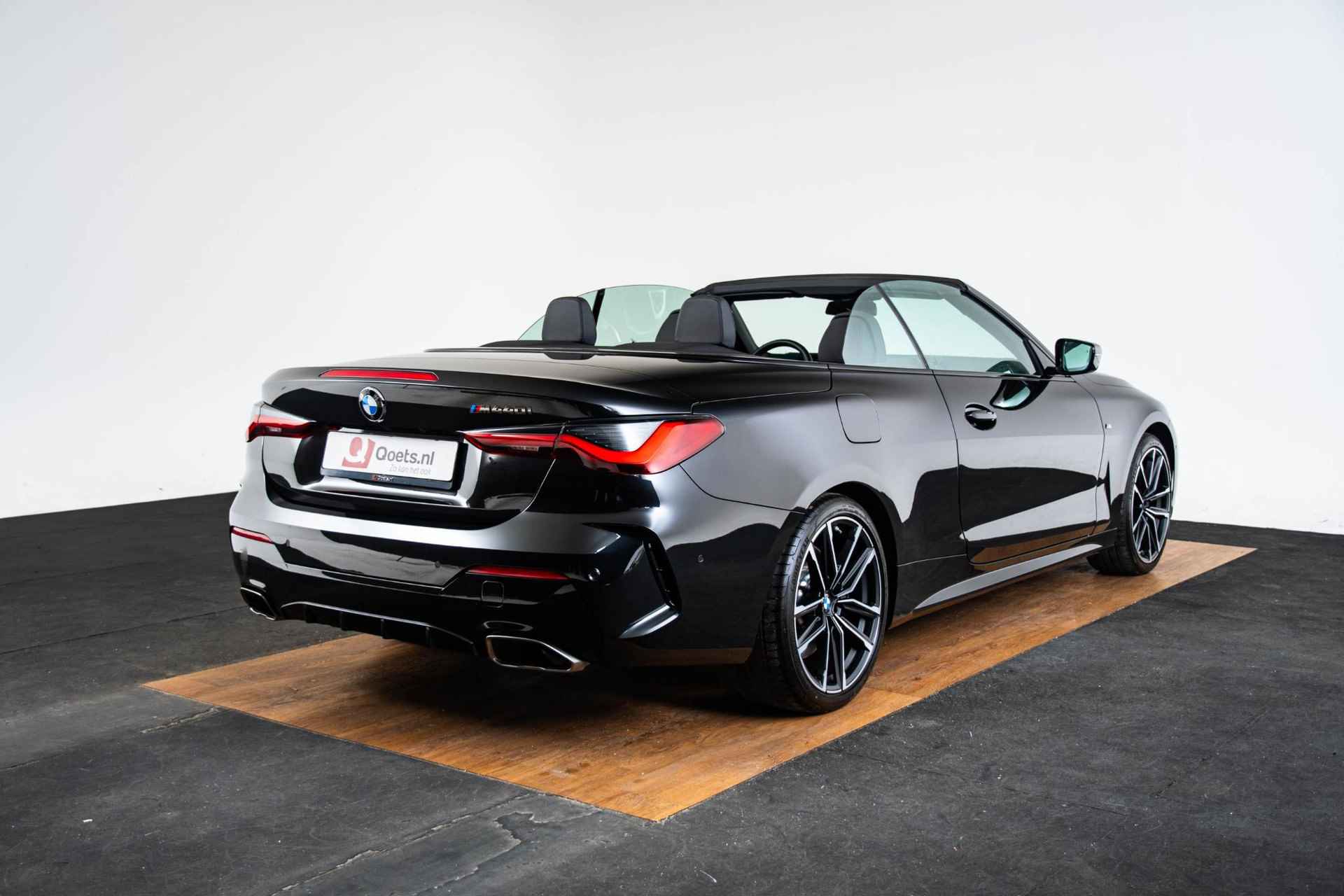 BMW 4-serie Cabrio M440i xDrive Driving/Parking Assistant Professional - Harman Kardon - Comfort Access - Stoelverwarming - M Sportrem/onderstel/sportdifferentieel - Laser - Air collar - 51/80