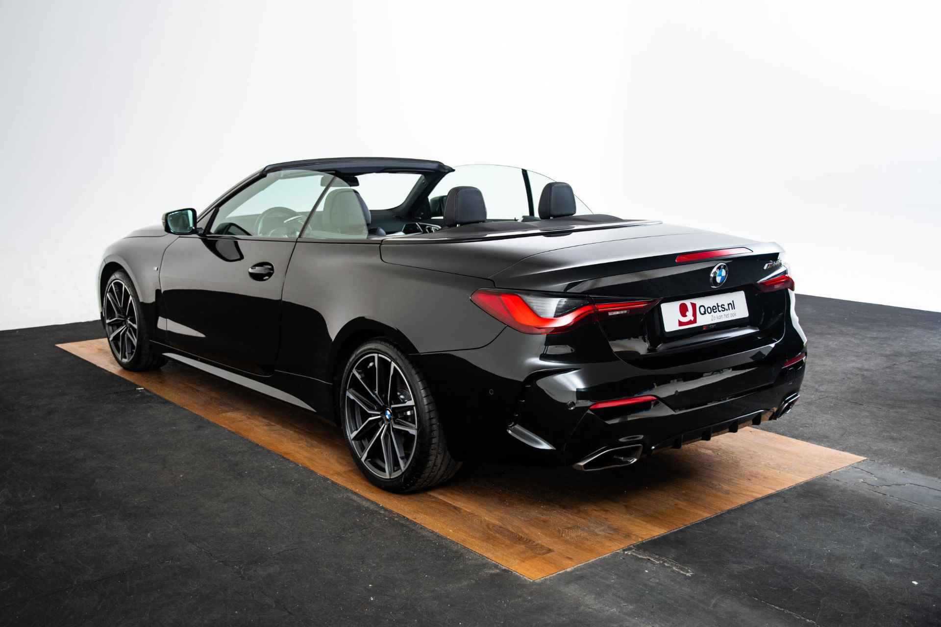 BMW 4-serie Cabrio M440i xDrive Driving/Parking Assistant Professional - Harman Kardon - Comfort Access - Stoelverwarming - M Sportrem/onderstel/sportdifferentieel - Laser - Air collar - 55/80