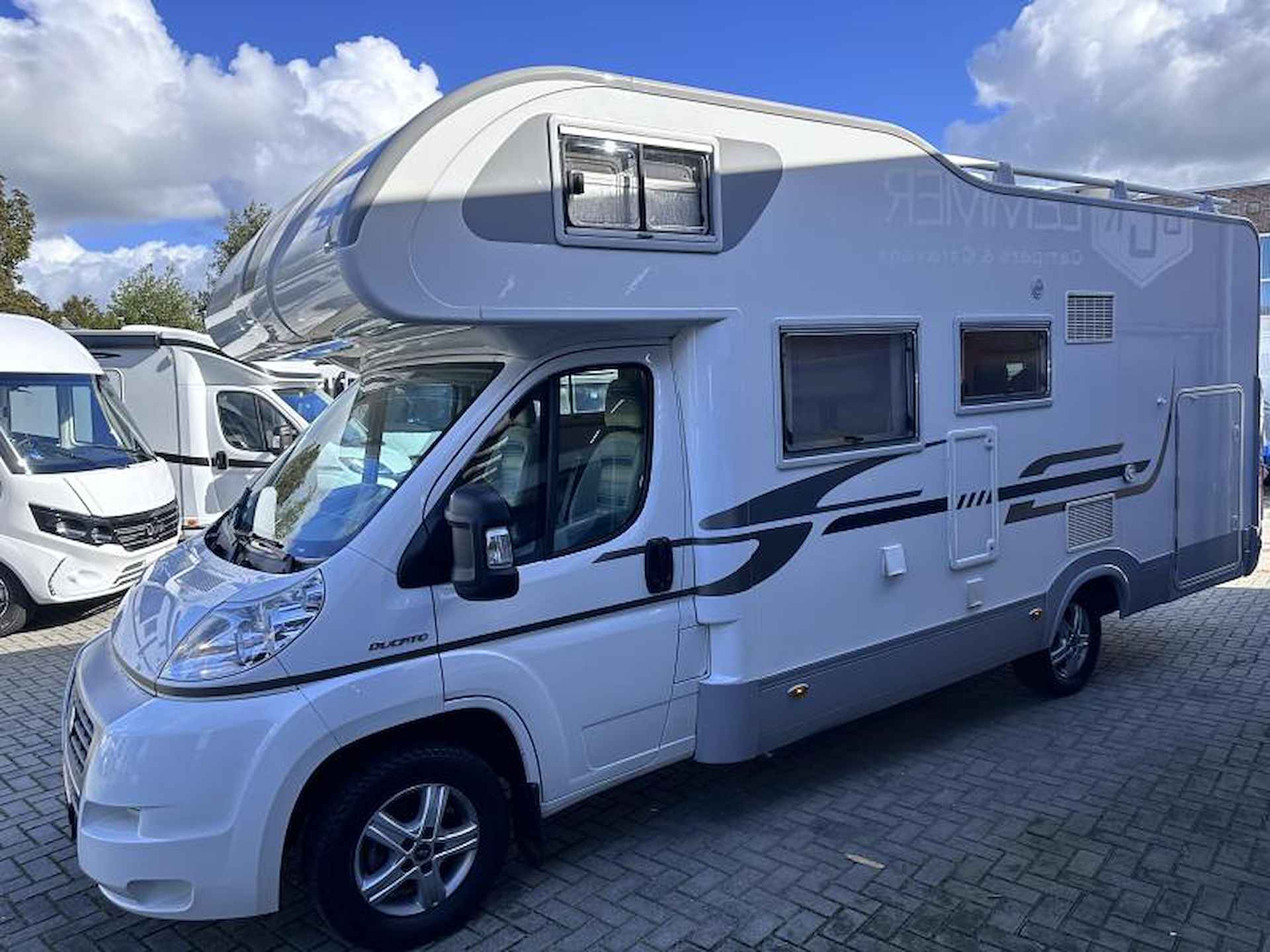 Adria Coral A 660 SP ruime alkoof camper - 6/21