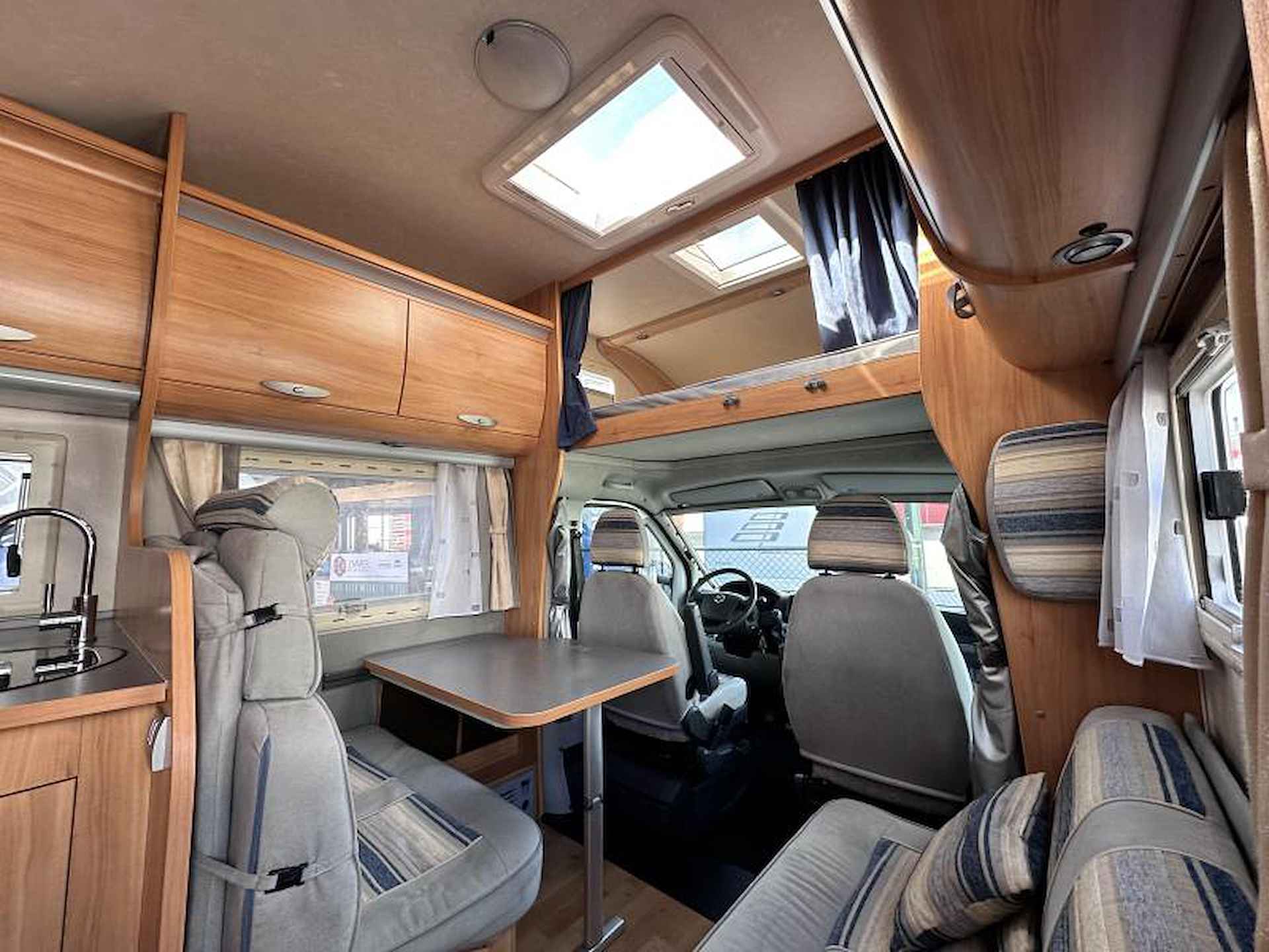 Adria Coral A 660 SP ruime alkoof camper - 10/21