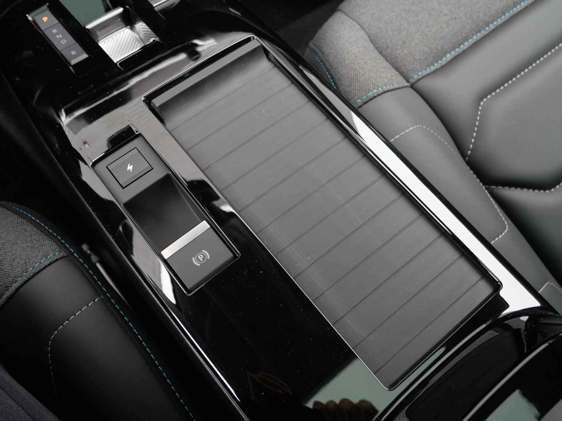 Citroën Ë-C4 5-deurs Shine EV 3-FASEN 50kWh 136pk AUTOMAAT | 12% BIJTELLING! | SCHUIF/KANTELDAK | COMFORTSTOELEN | NAVI | HEAD-UP DISPLAY | CAMERA | CLIMA | ADAPTIVE CRUISE CONTROL - 76/113