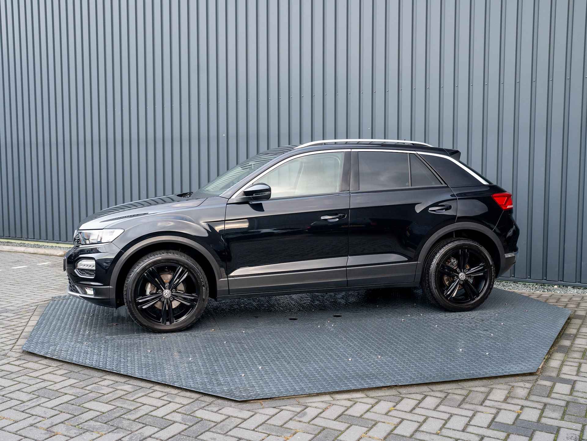 Volkswagen T-Roc 1.5 TSI 150Pk DSG Style | 17'' | Adapt. Cruis control | Navi | Apple Carplay | Prijs Rijklaar!! - 3/42