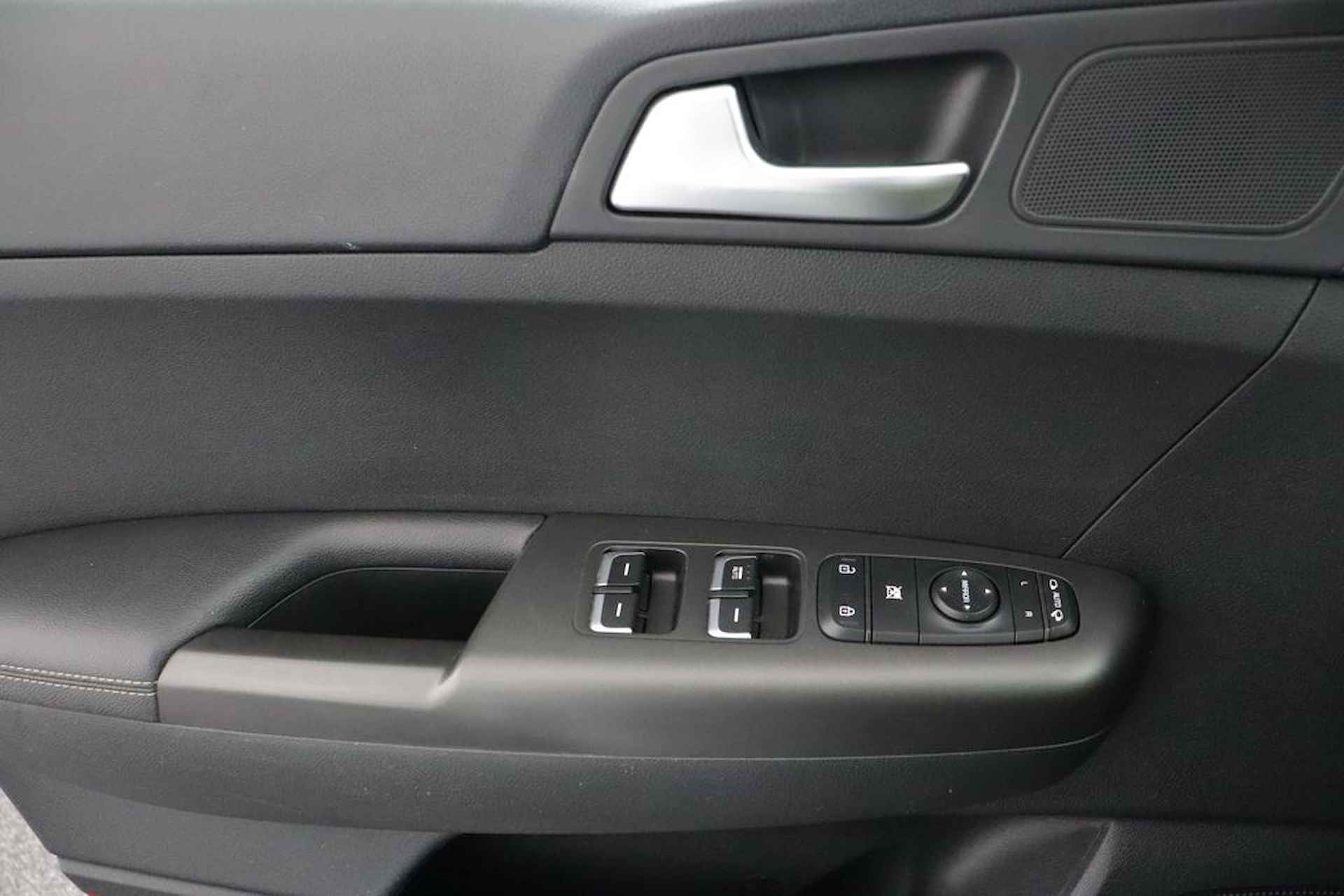 Kia Sportage 1.6 GDI DynamicLine - Navigatie - Trekhaak - Cruise Control - Apple CarPlay / Android Auto - Fabrieksgarantie tot 01-2028 - 19/48