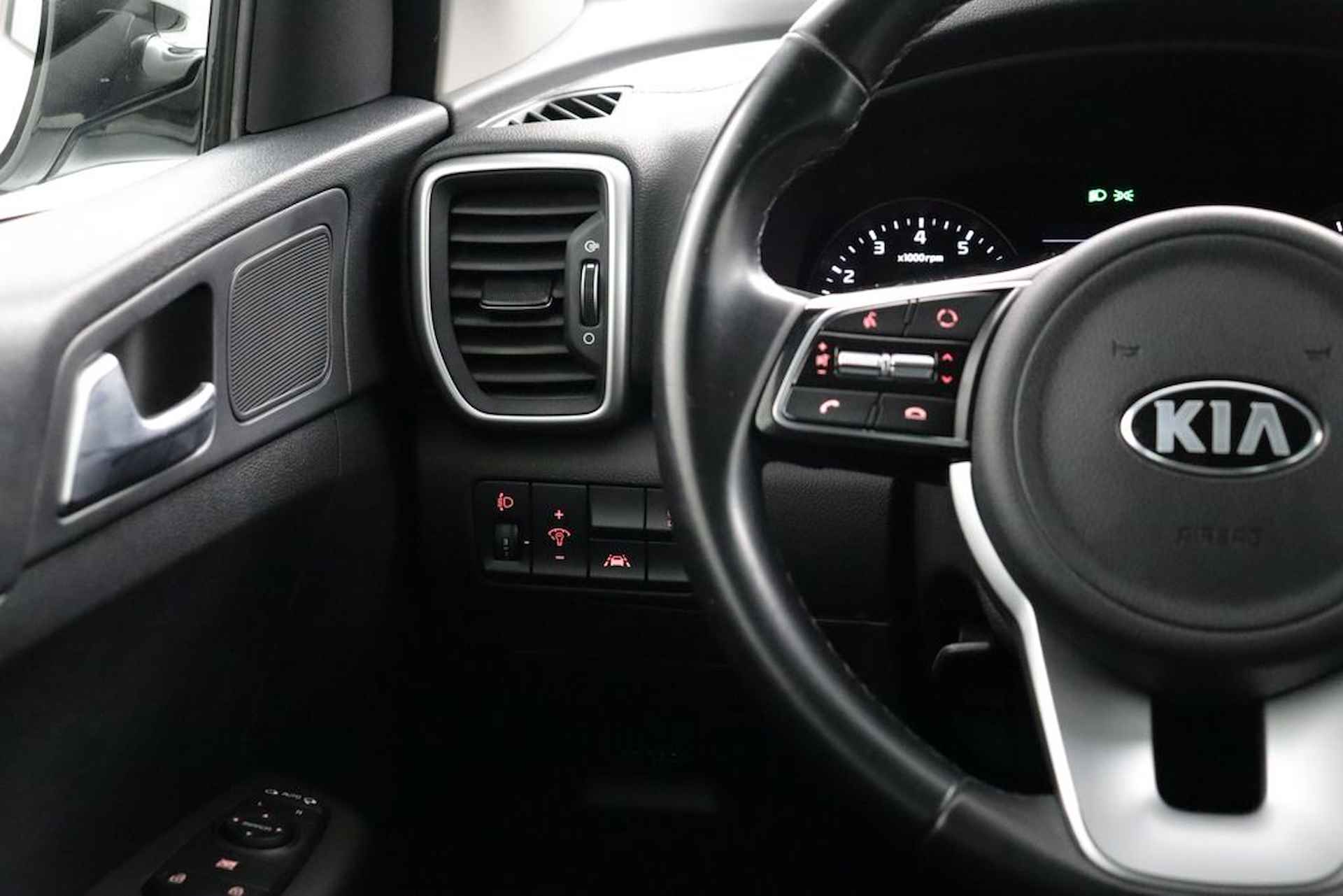 Kia Sportage 1.6 GDI DynamicLine - Navigatie - Trekhaak - Cruise Control - Apple CarPlay / Android Auto - Fabrieksgarantie tot 01-2028 - 23/48