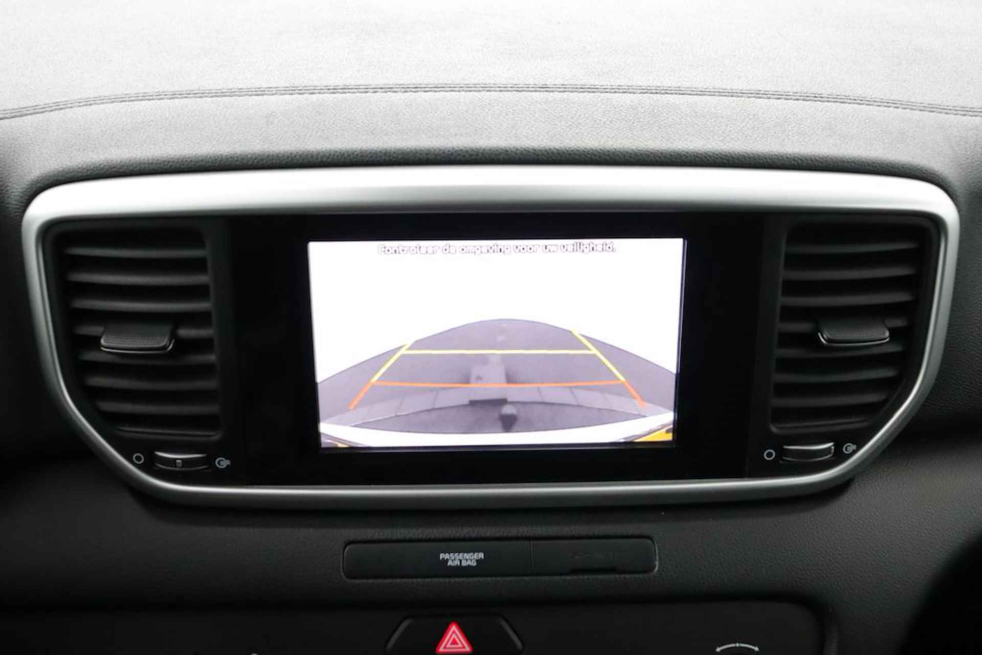 Kia Sportage 1.6 GDI DynamicLine - Navigatie - Trekhaak - Cruise Control - Apple CarPlay / Android Auto - Fabrieksgarantie tot 01-2028 - 42/48