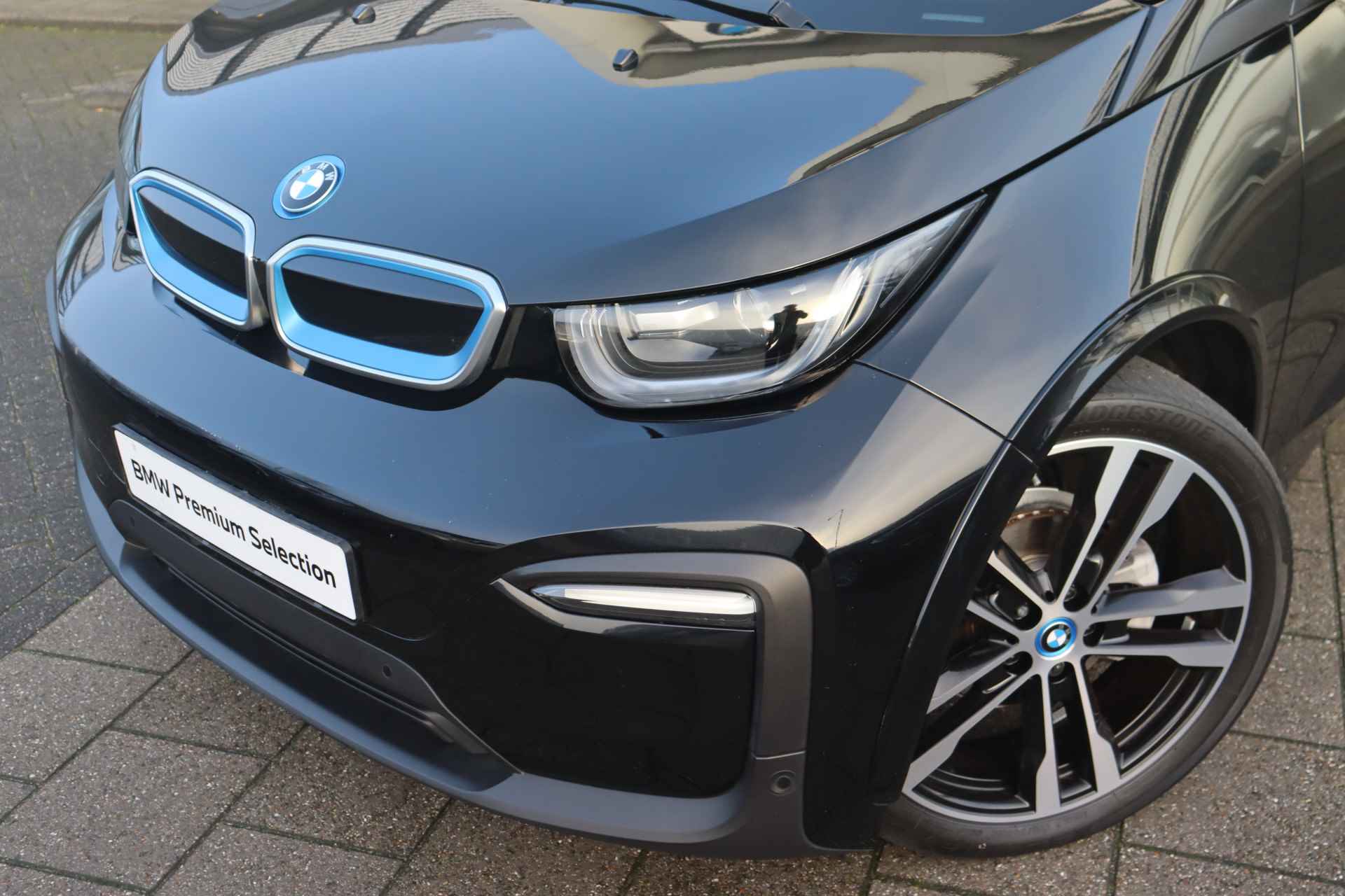 BMW i3 Business / Sportpakket / Schuif-kanteldak / Achteruitrijcamera / Driving Assistant Plus / Navigatie Professional / Harman-Kardon - 3/31