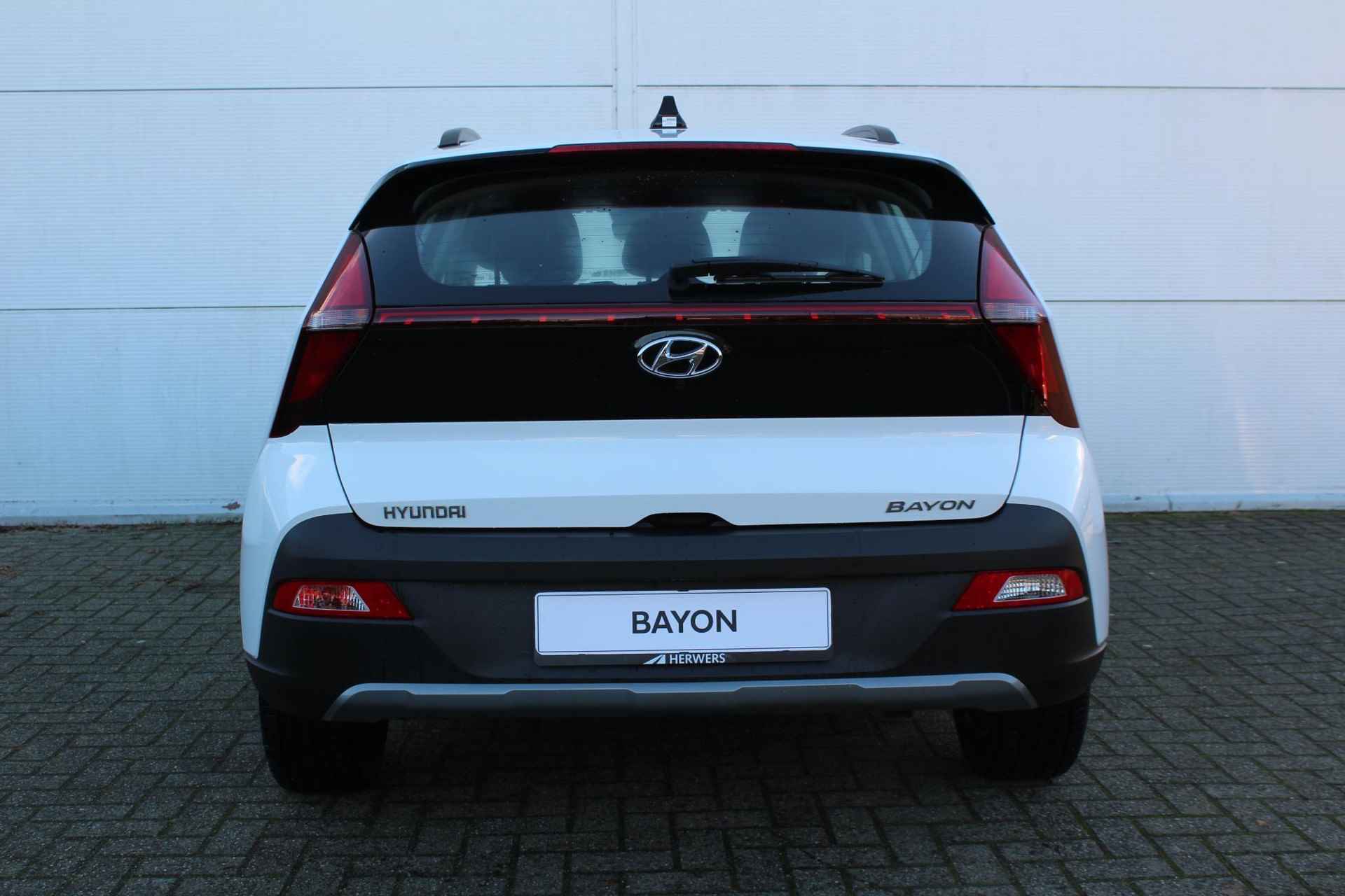 Hyundai Bayon 1.0 T-GDI Comfort Smart / Navigatie / Achteruitrijcamera - 17/32