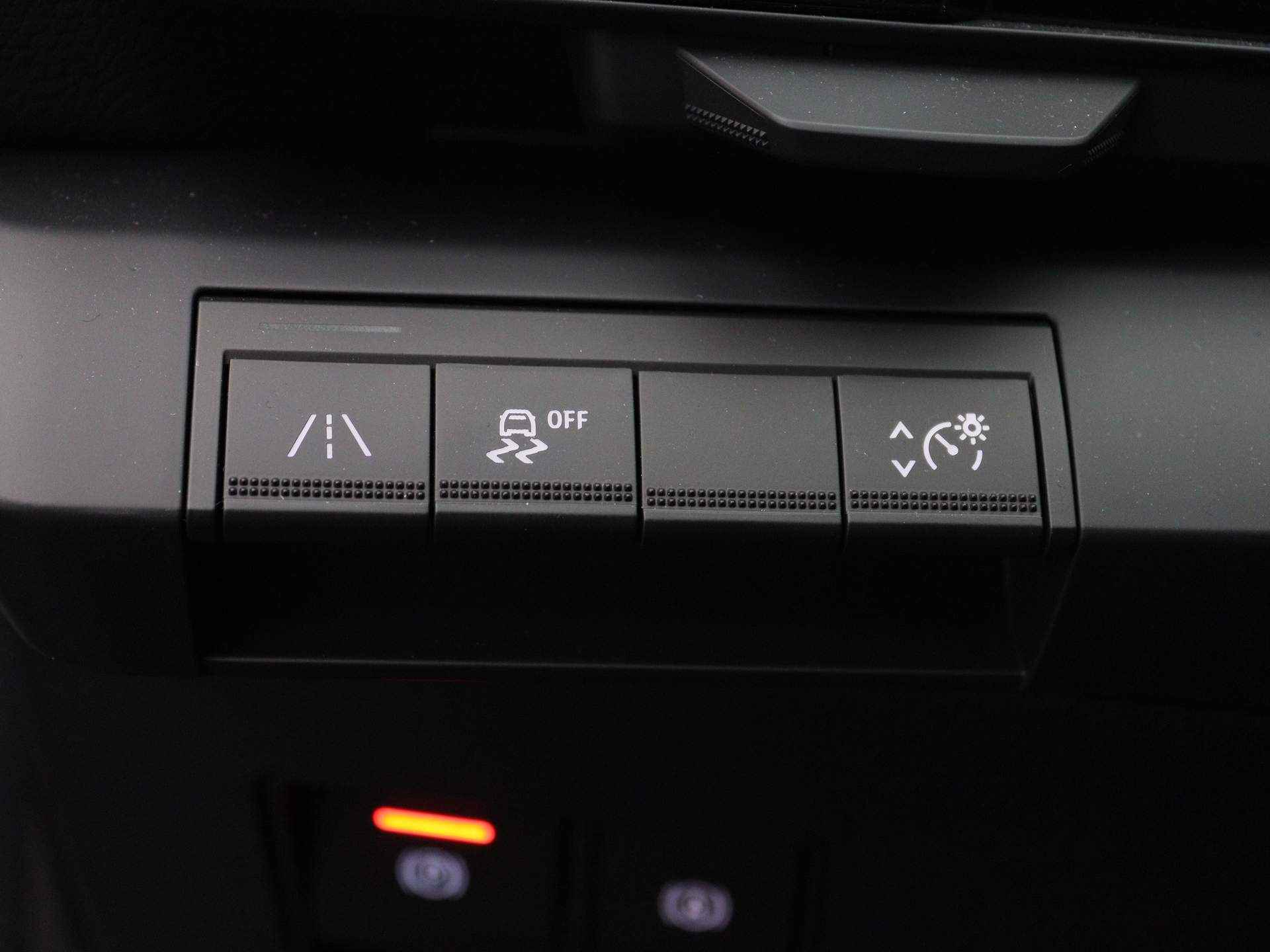 Renault Mégane E-Tech EV60 220pk Optimum Charge Iconic ALL-IN PRIJS! 360° Camera | Adapt. cruise Stop&Go | Dodehoeksensoren | Warmtepomp - 17/37