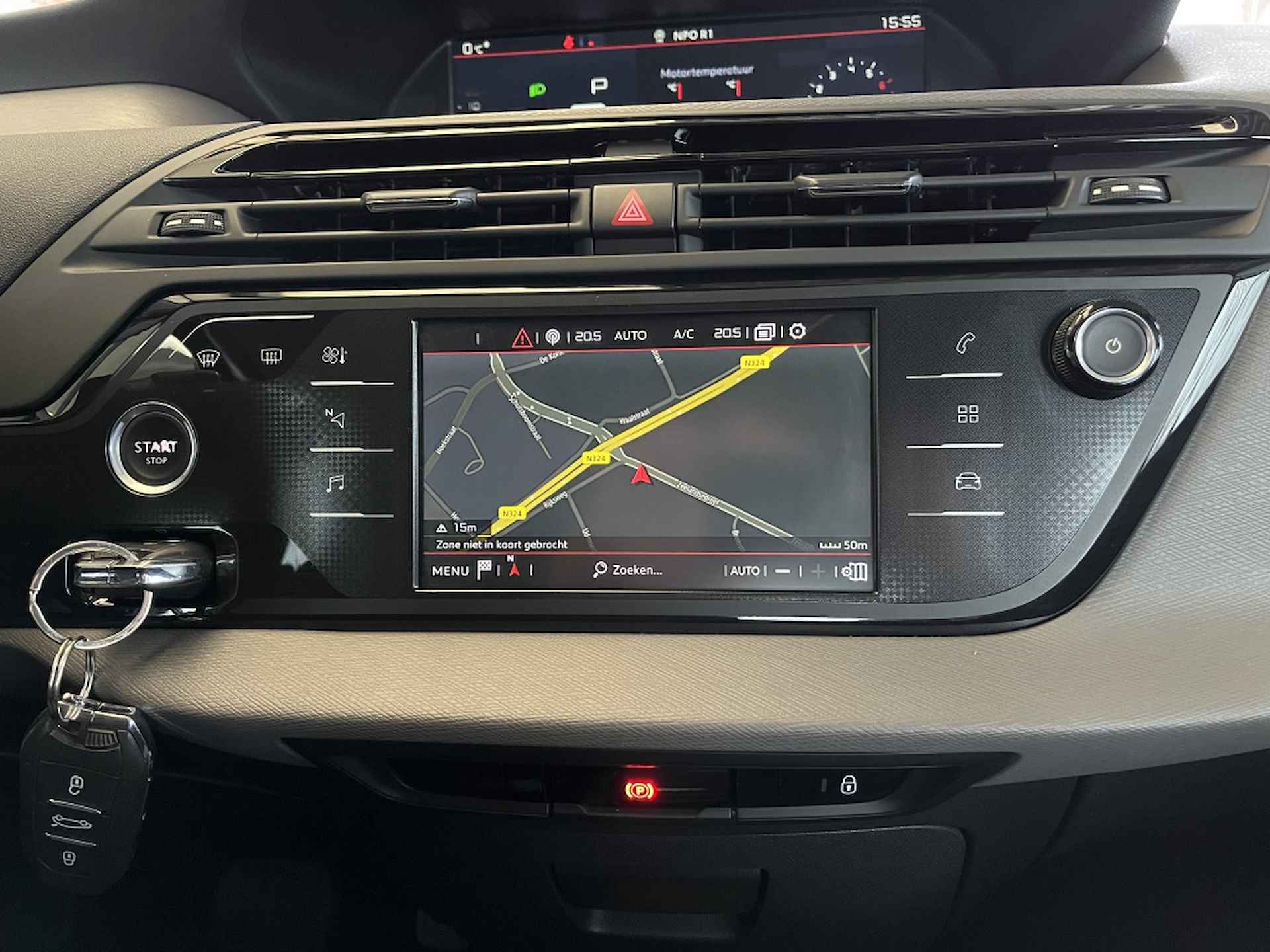 Citroen C4 Picasso 1.2 PureTech Shine Automaat | Trekhaak | Navi | Cruise Control - 24/36