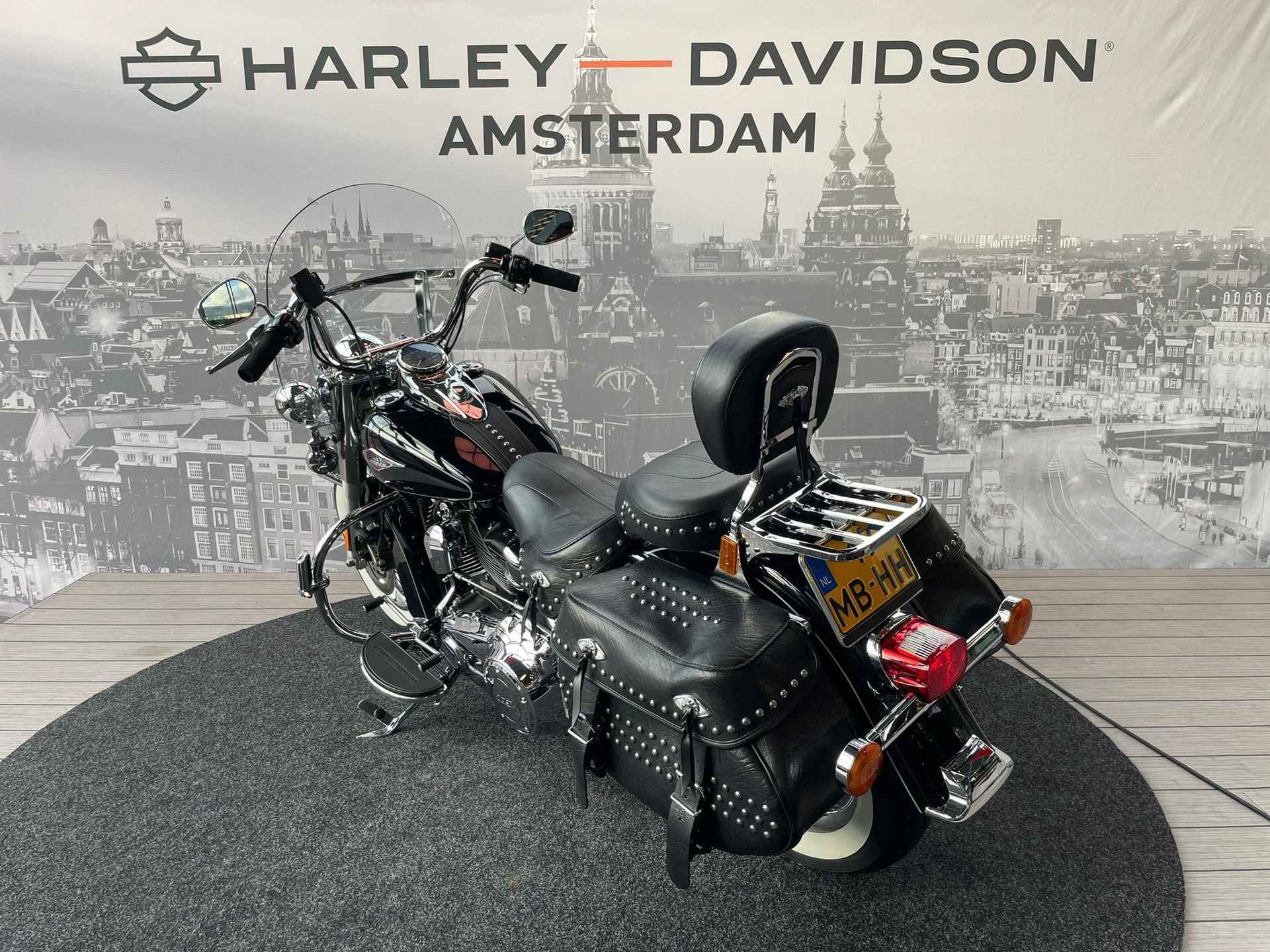 Harley-Davidson FLSTC HERITAGE SOFTAIL CLASSIC - 6/8