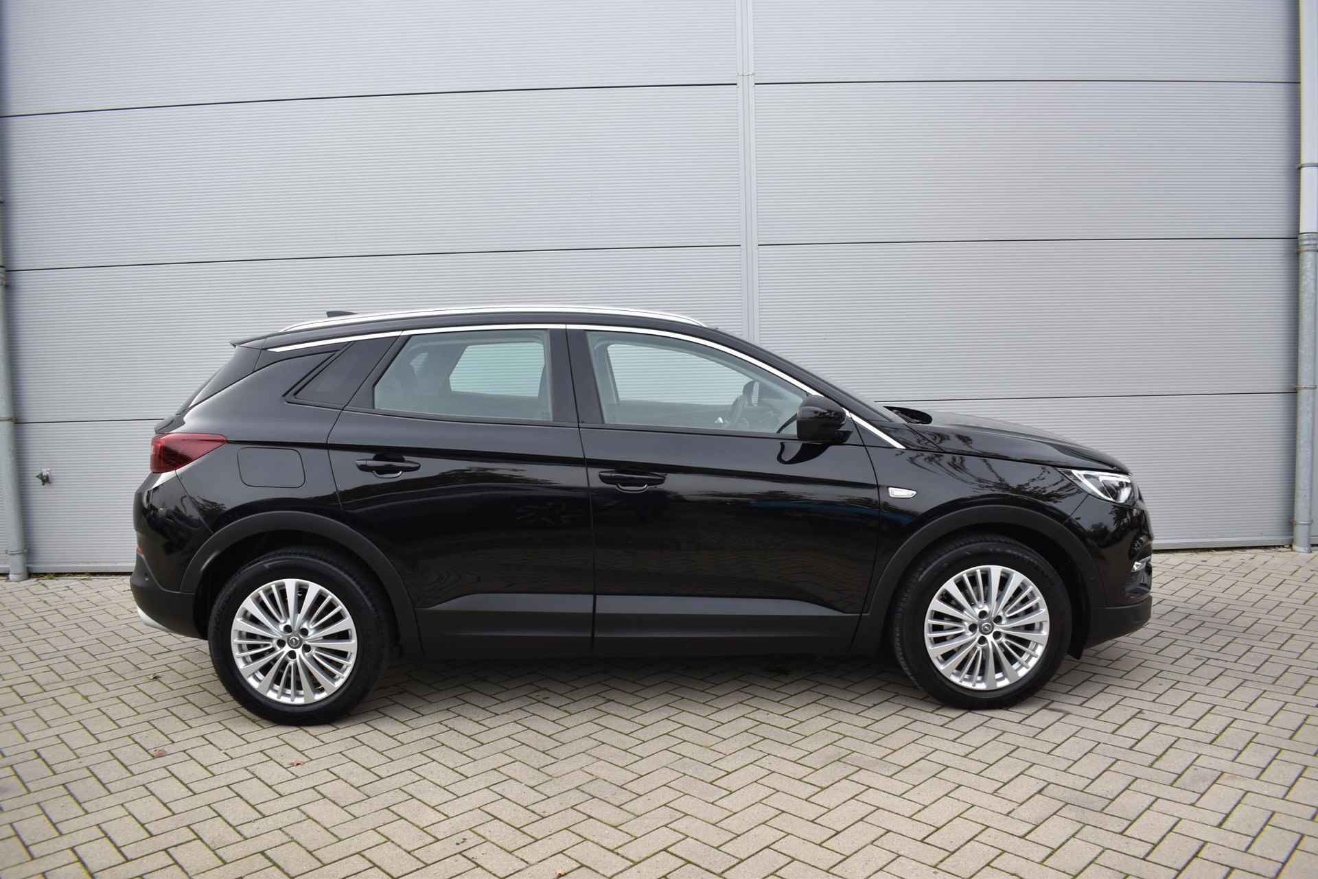 Opel Grandland X 1.6 Turbo 180 pk Innovation NAVI/TREKH/1600KG TREKGEWICHT - 9/23