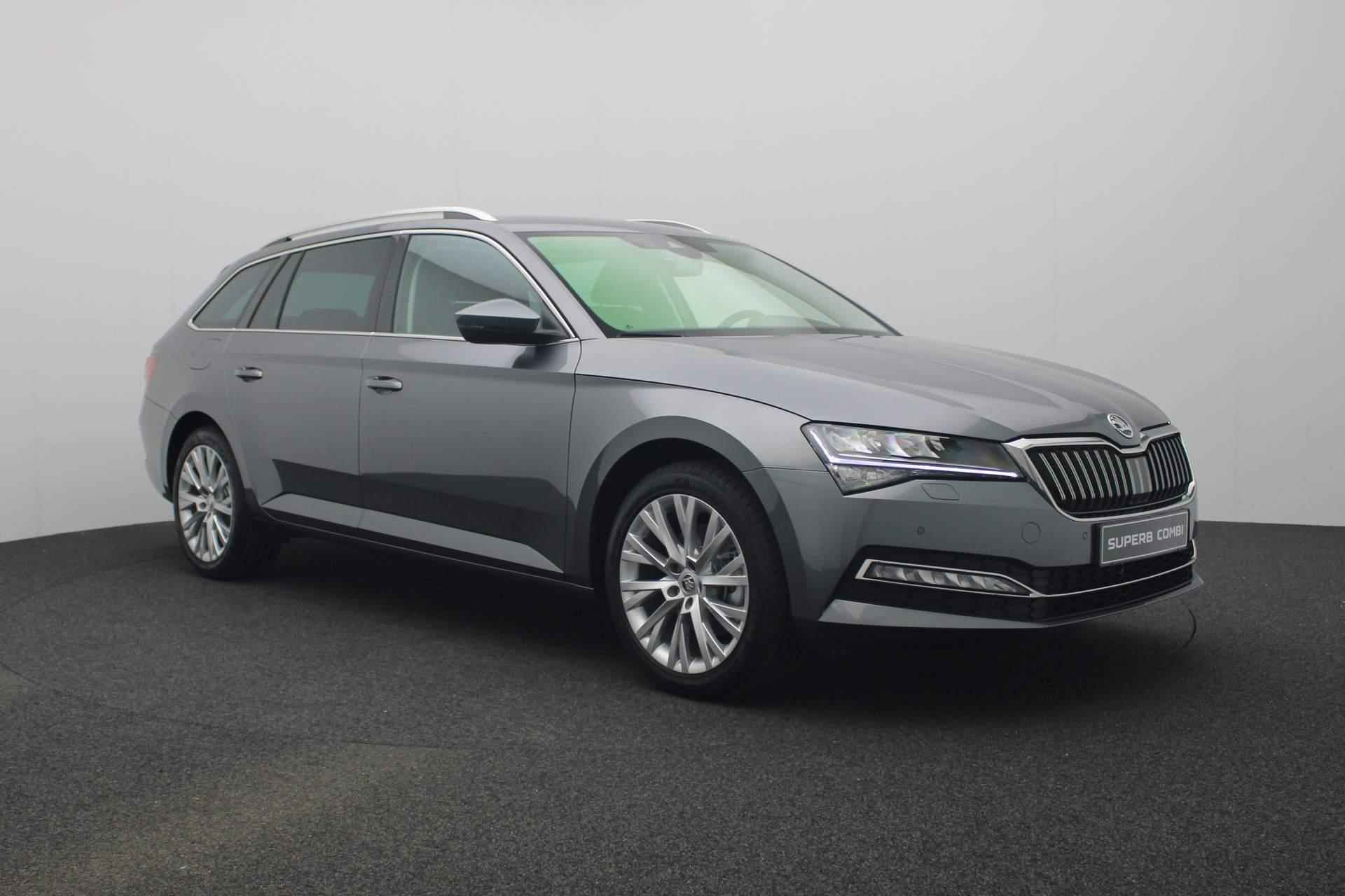 Škoda Superb combi Business Edition Plus 1.5 110 kW / 150 pk TSI Comb | LED | Camera | Stoelverwarming | Keyless | 18 inch - 30/37