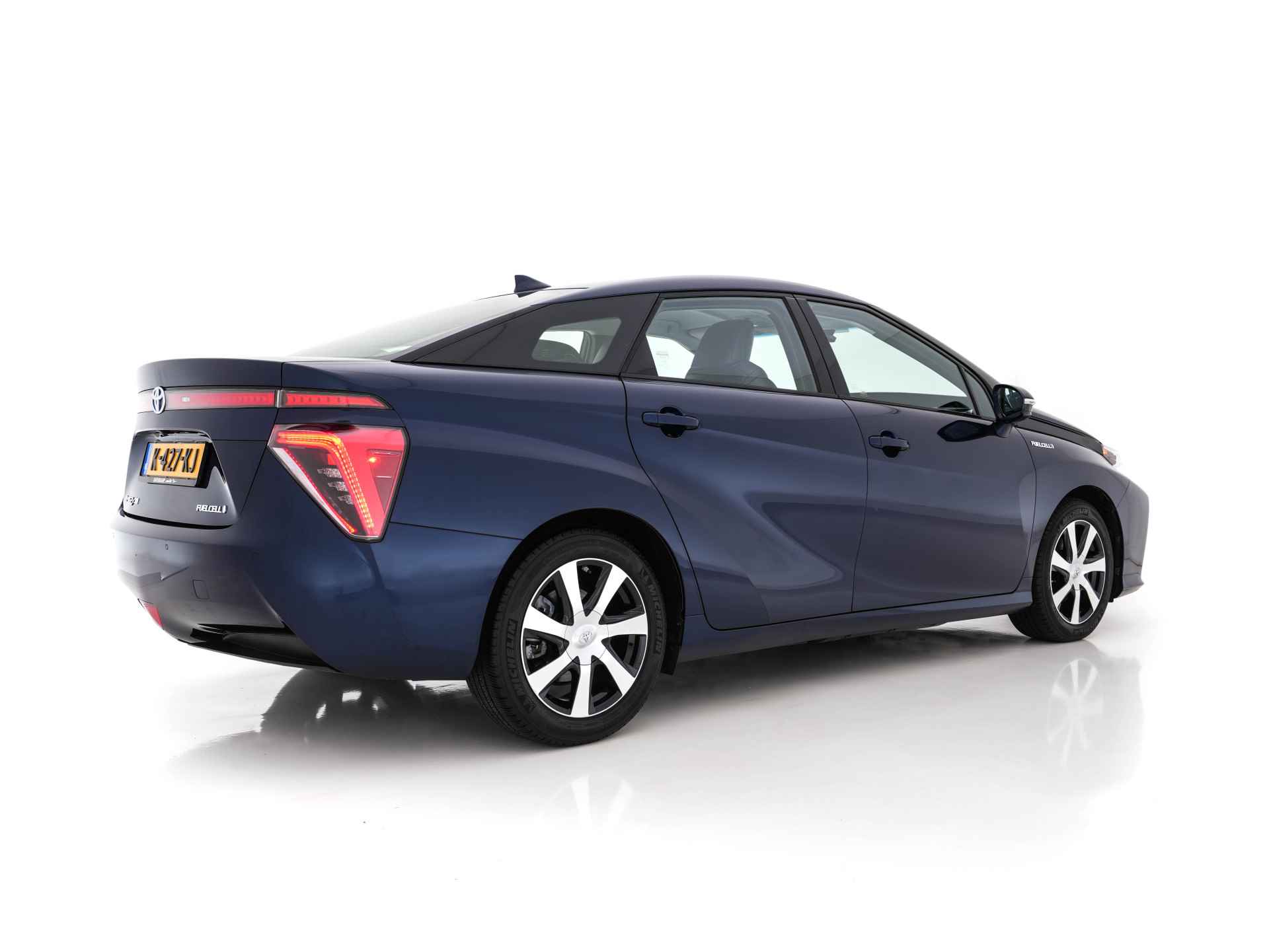 Toyota Mirai FCV Executive Aut. *VOLLEDER | FULL-LED | JBL-AUDIO | CAMERA | KEYLESS | MEMORY-PACK | ADAPTIVE-CRUISE | BLIND-SPOT |  DAB | NAVI-FULLMAP | ECC | PDC | VIRTUAL-COCKPIT | COMFORT-SEATS | LANE-ASSIST | 17"AL - 6/33