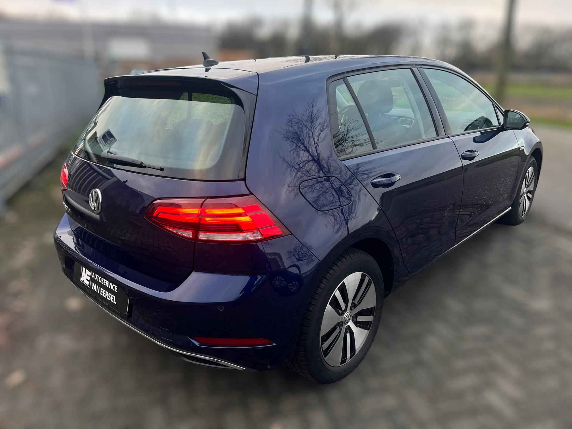 Volkswagen E-Golf 1E EIGENAAR / ACC / WARMTEPOMP / BTW / ECC / PDC / CARPLAY / NAVIGATIE MET NAVIREM - 40/42