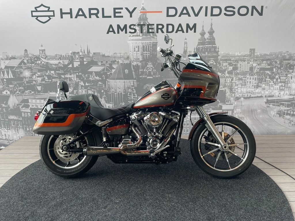 Harley-Davidson FXLR Softail Low Rider bij viaBOVAG.nl
