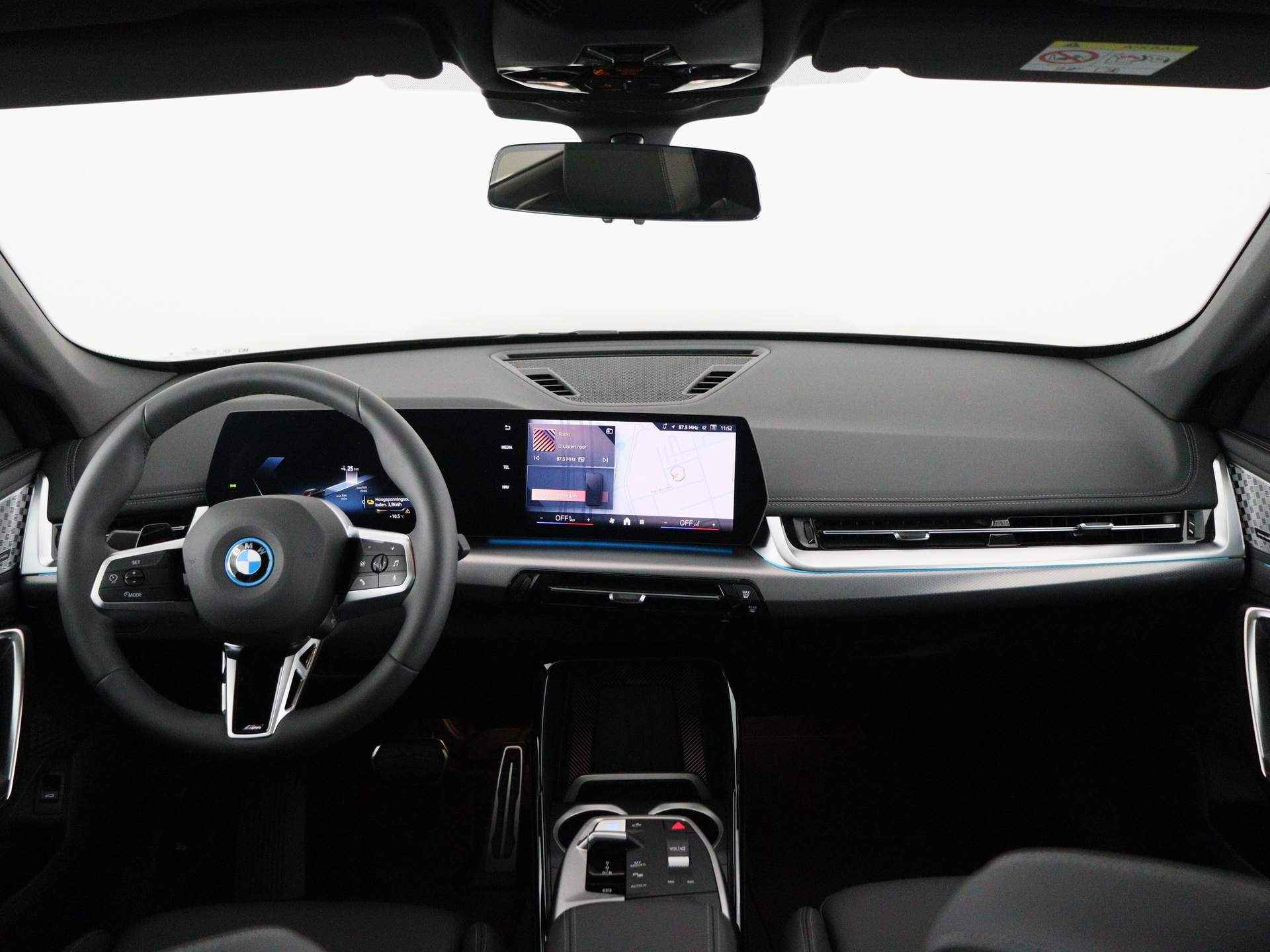 BMW iX1 eDrive20 67 kWh - 14/25