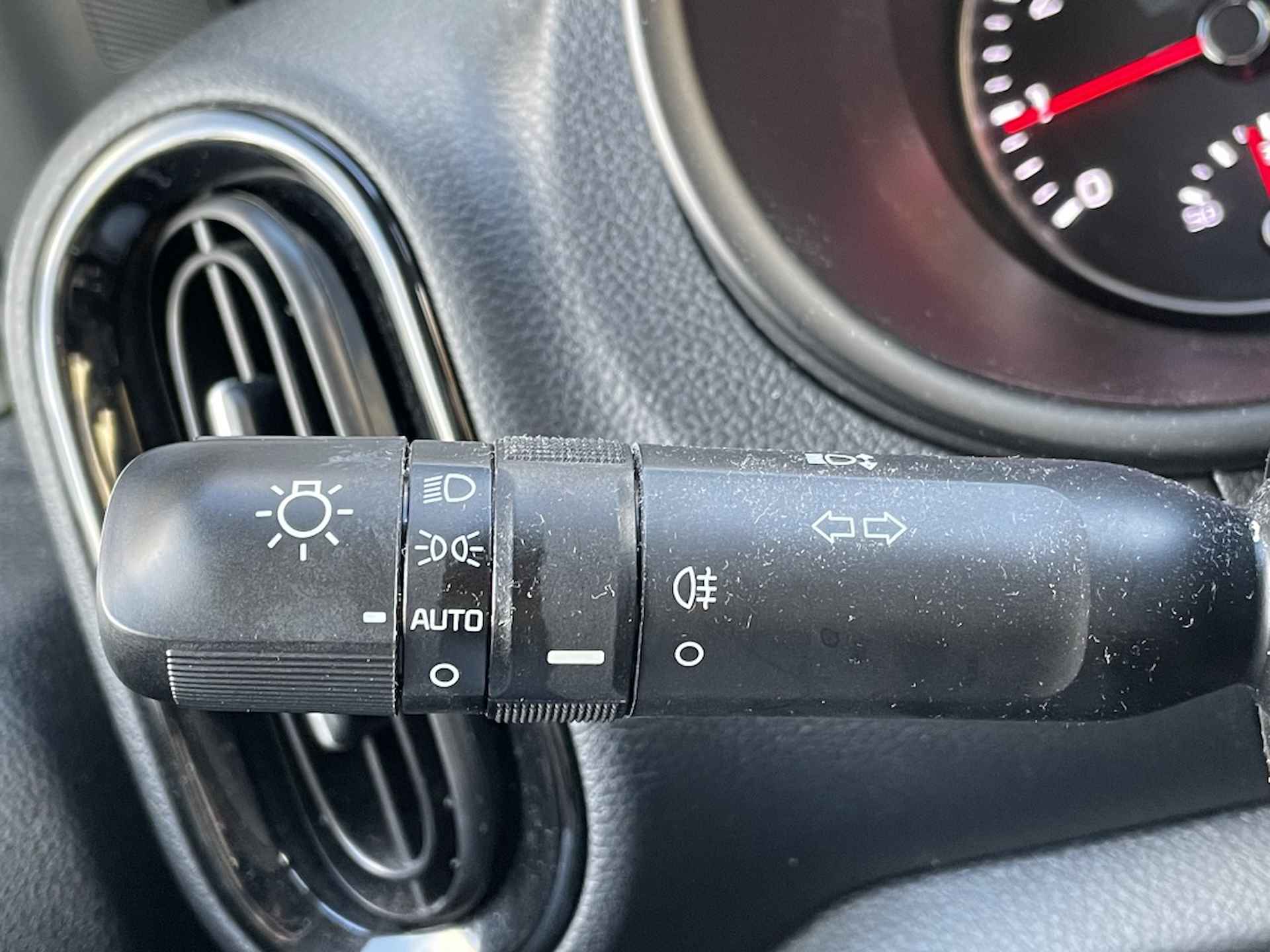 Kia Picanto 1.0 DPi DynamicLine | Camera | Cruise Control - 13/30