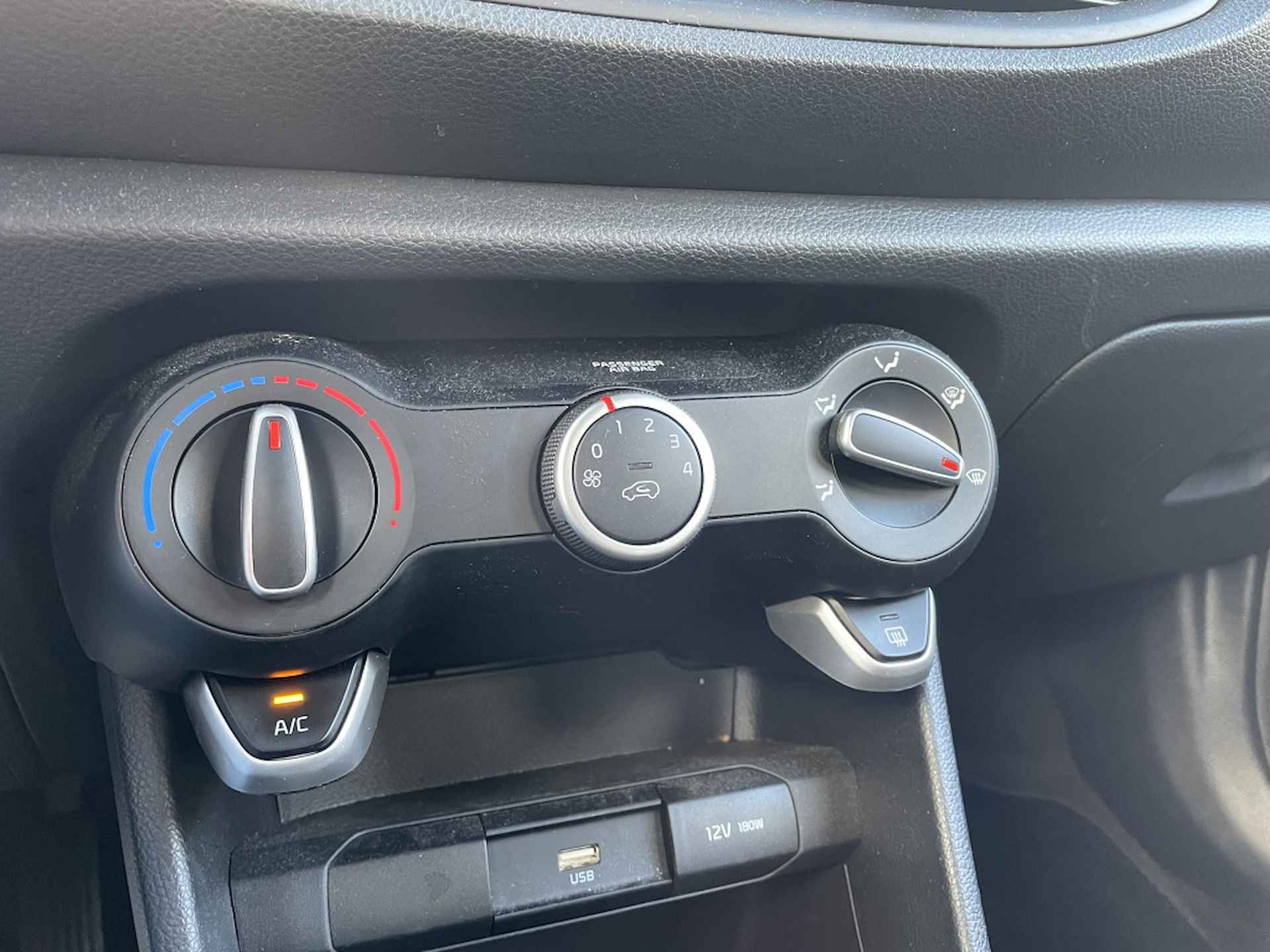 Kia Picanto 1.0 DPi DynamicLine | Camera | Cruise Control - 18/30